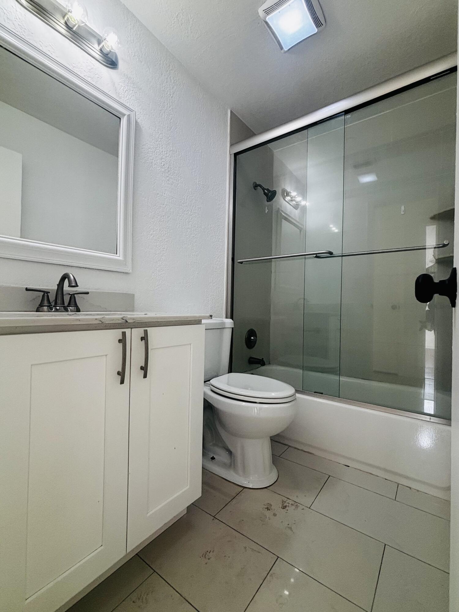 Royal Palm Pointe - Residential Lease