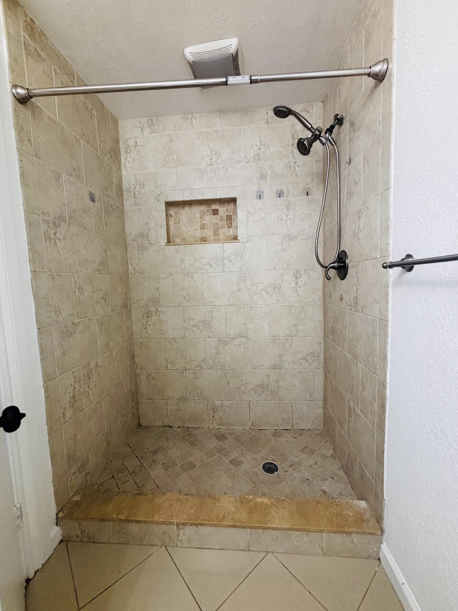 Royal Palm Pointe - Residential Lease