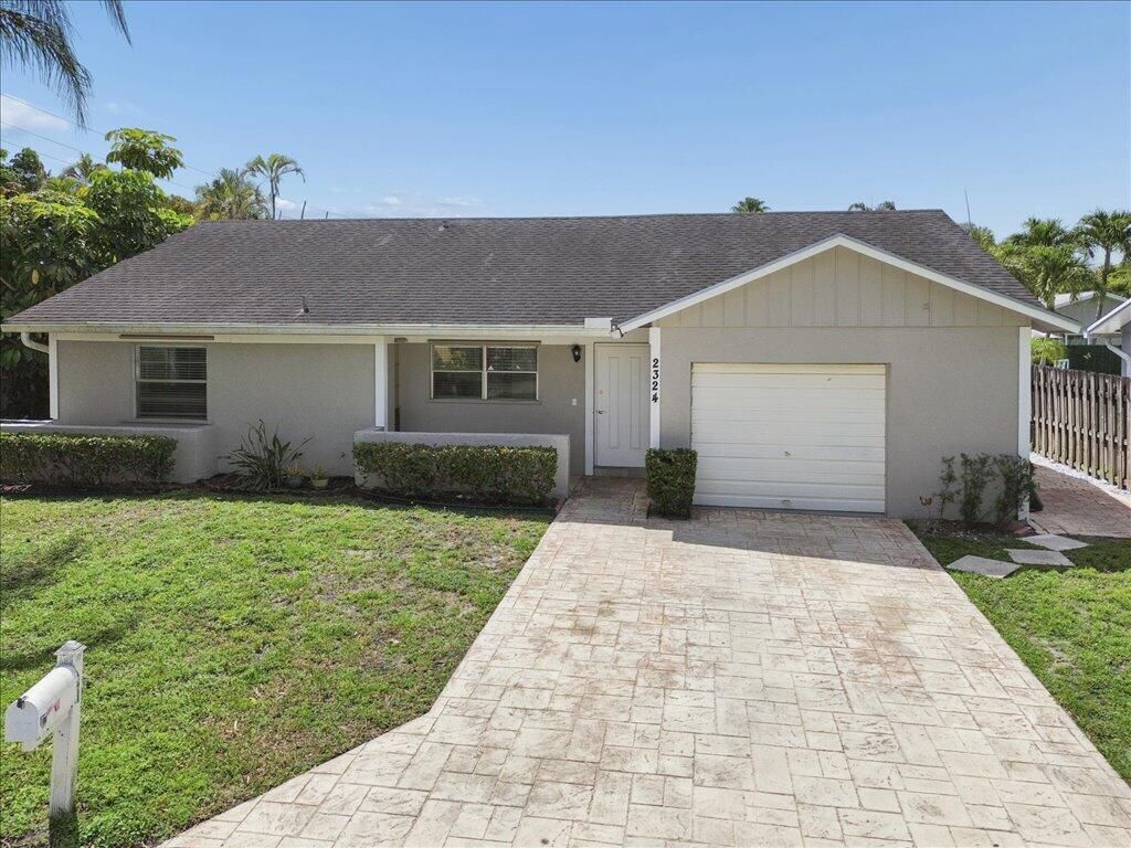 Photo of 2324 NW 98th Terrace, Coral Springs, FL 33065 (MLS # B26008021)