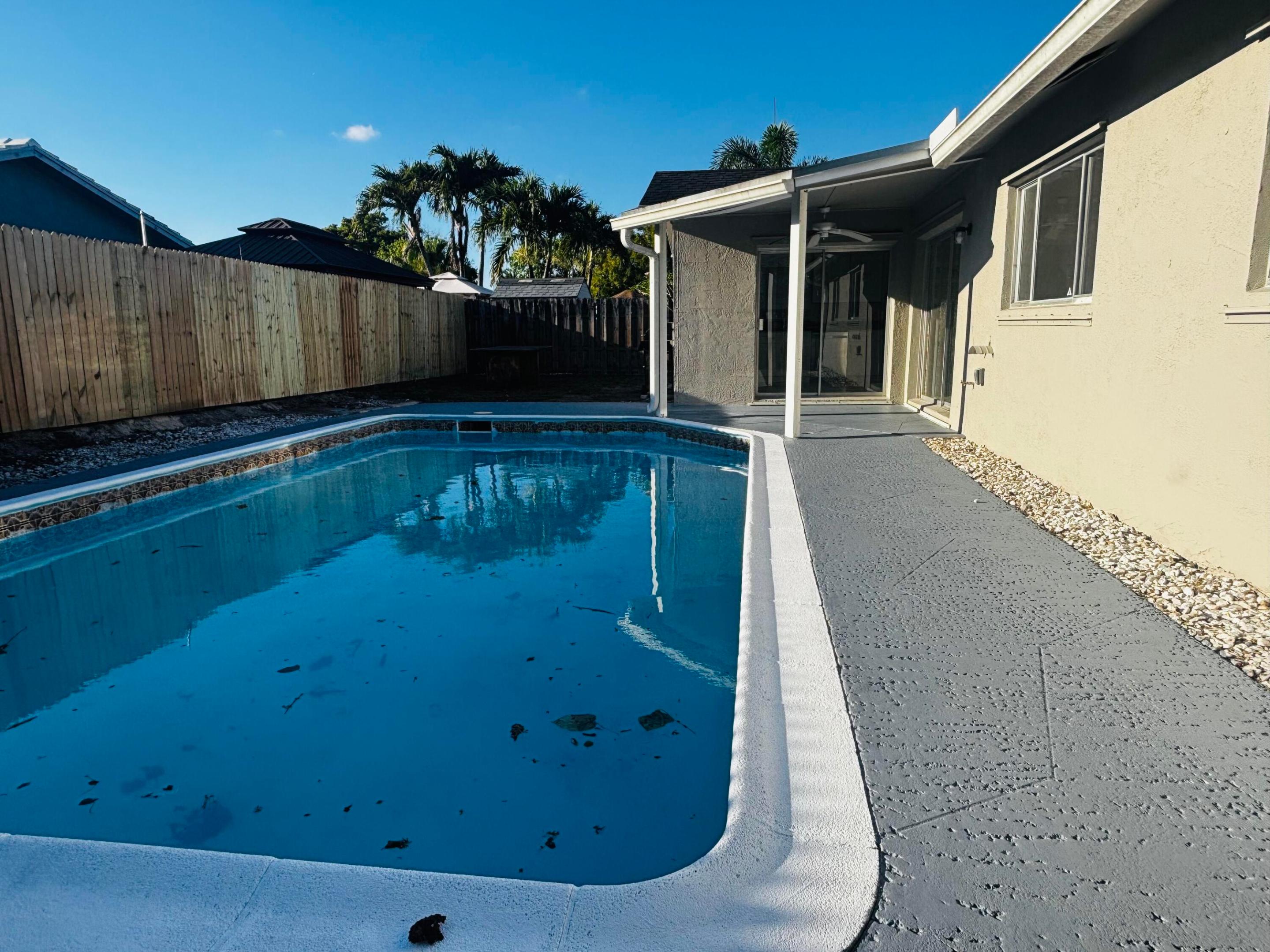 Royal Palm Pointe - Residential Lease