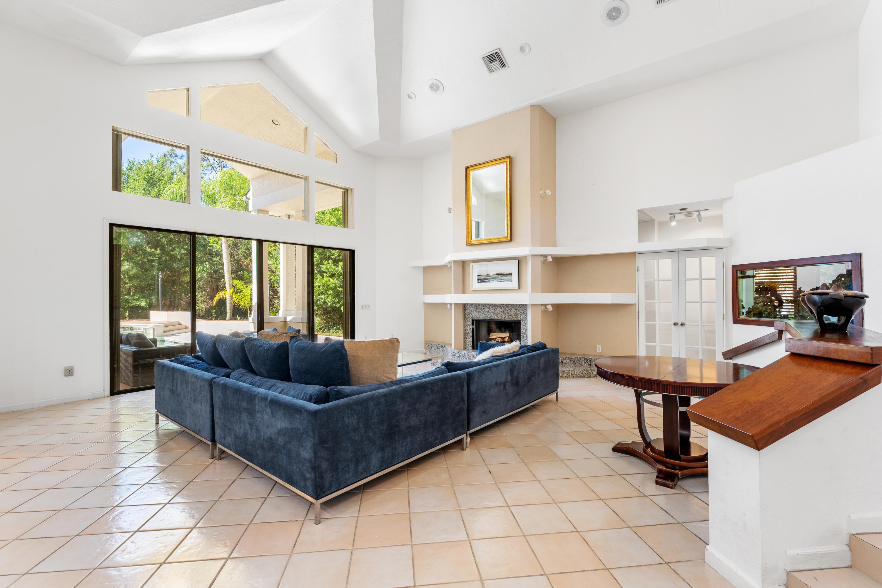 CRANE CREEK COUNTRY CLUB - Residential