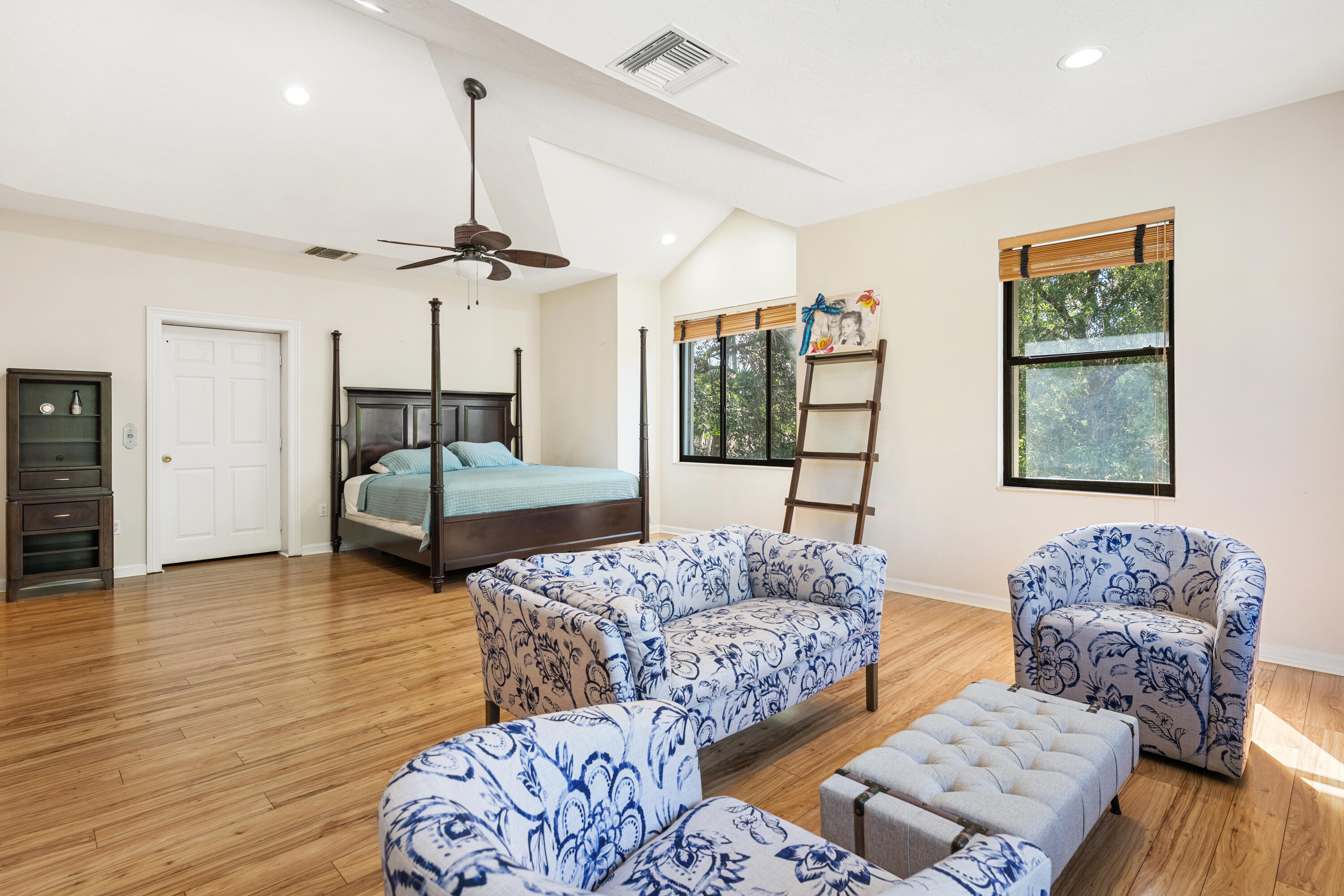 CRANE CREEK COUNTRY CLUB - Residential