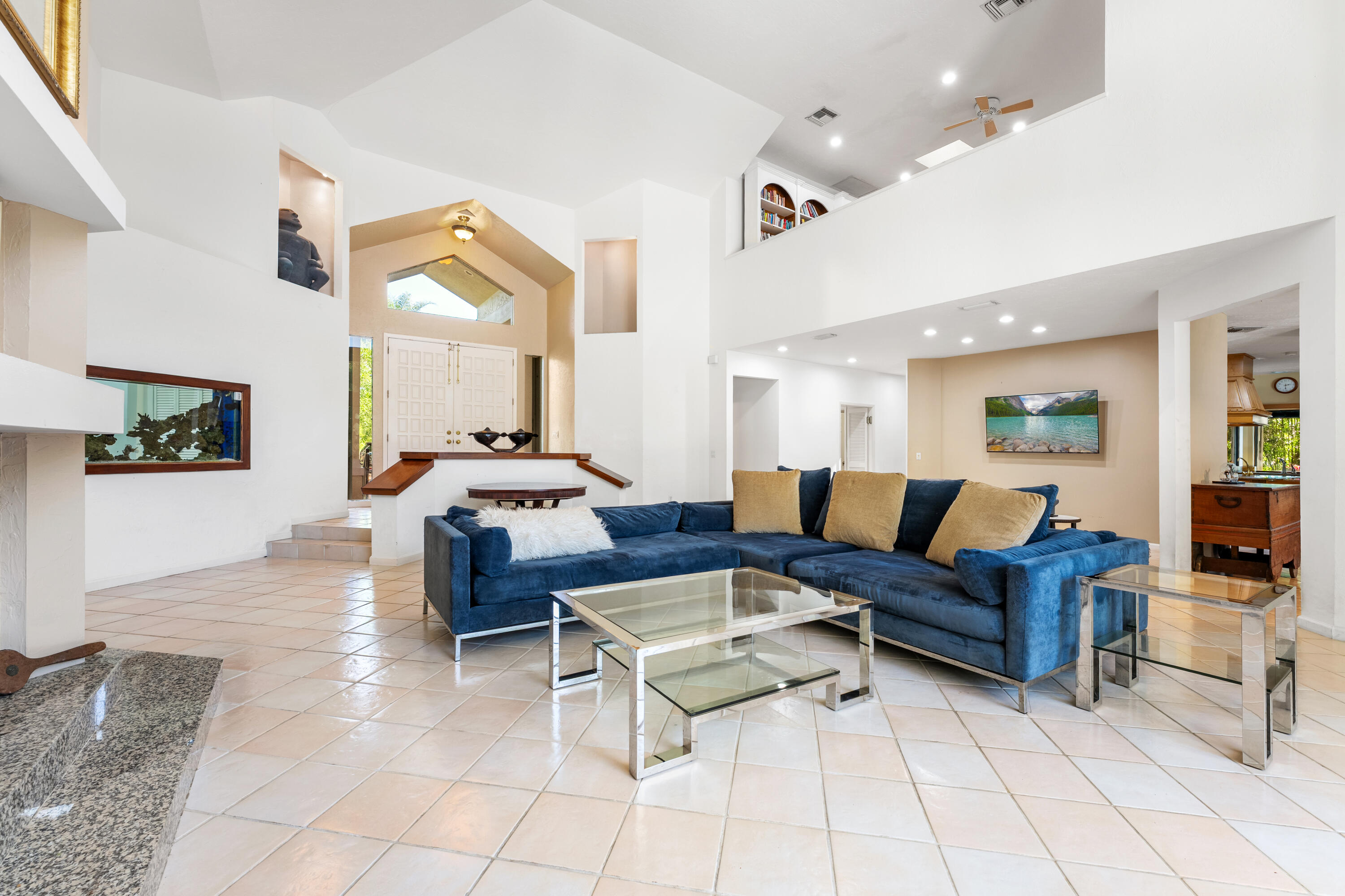 1930 SW Crane Creek Avenue