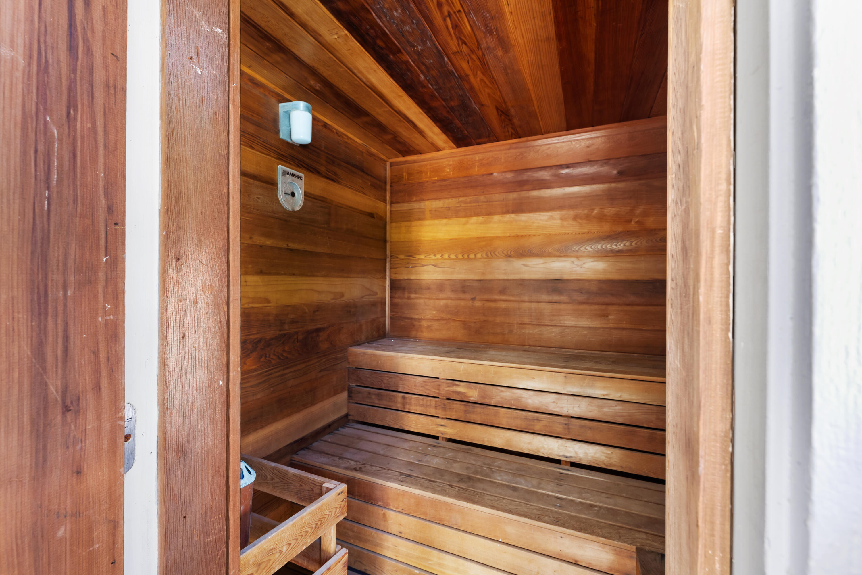 CRANE CREEK COUNTRY CLUB - Residential