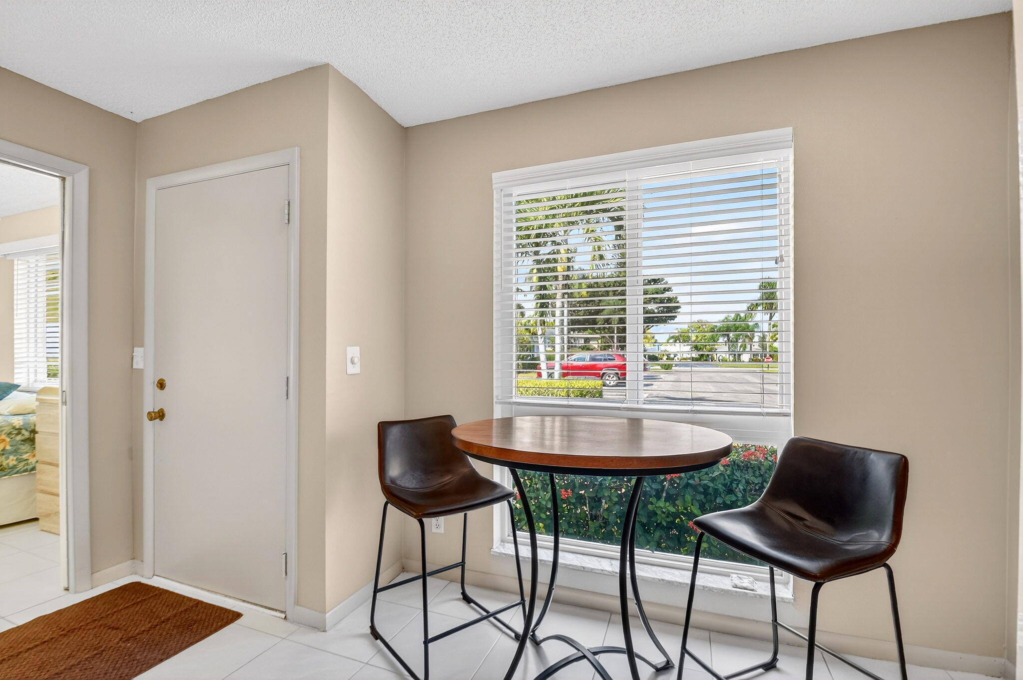 PALM GREENS AT VILLA DEL RAY CONDO II - Residential Lease