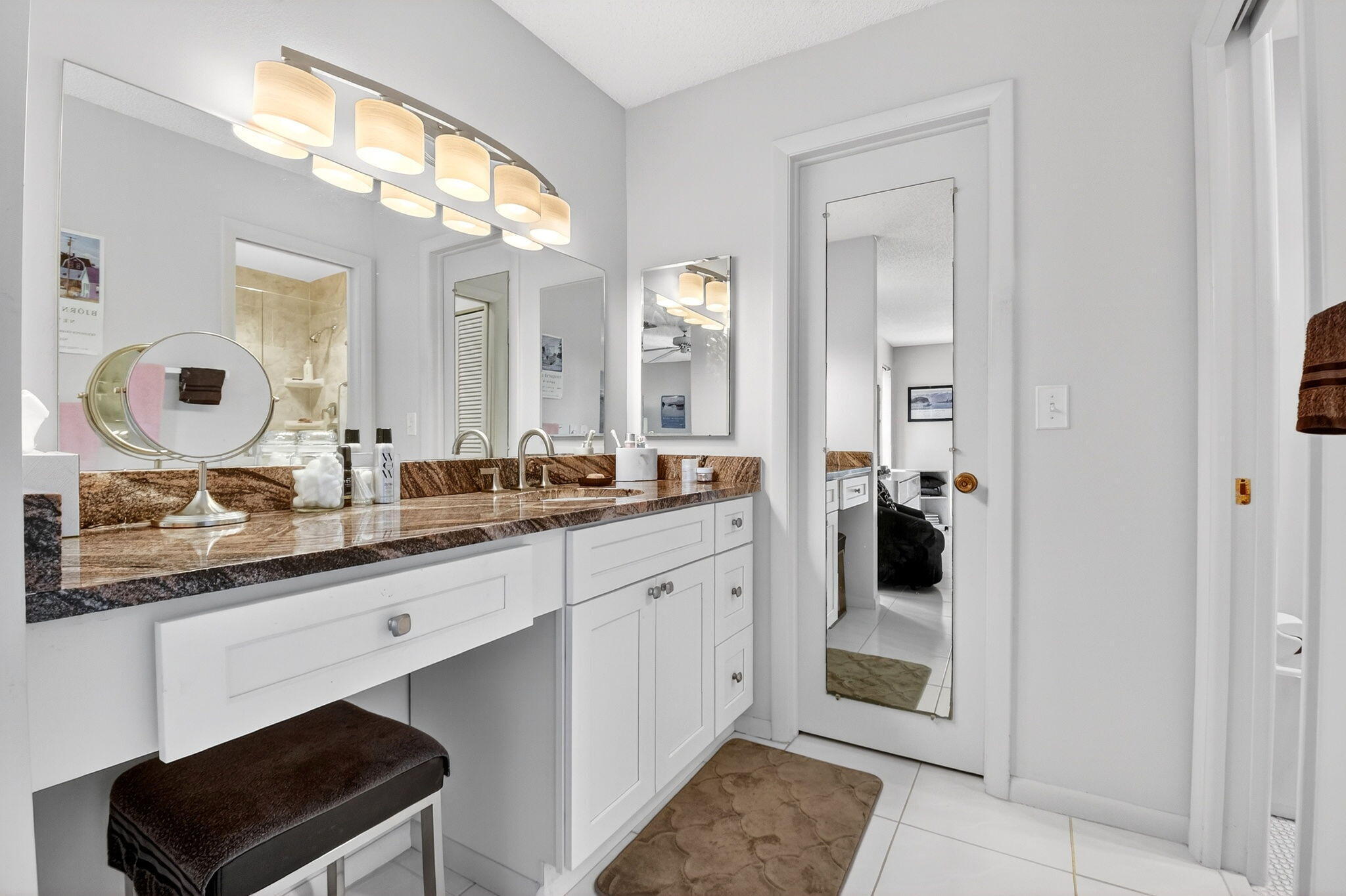 PALM GREENS AT VILLA DEL RAY CONDO II - Residential Lease