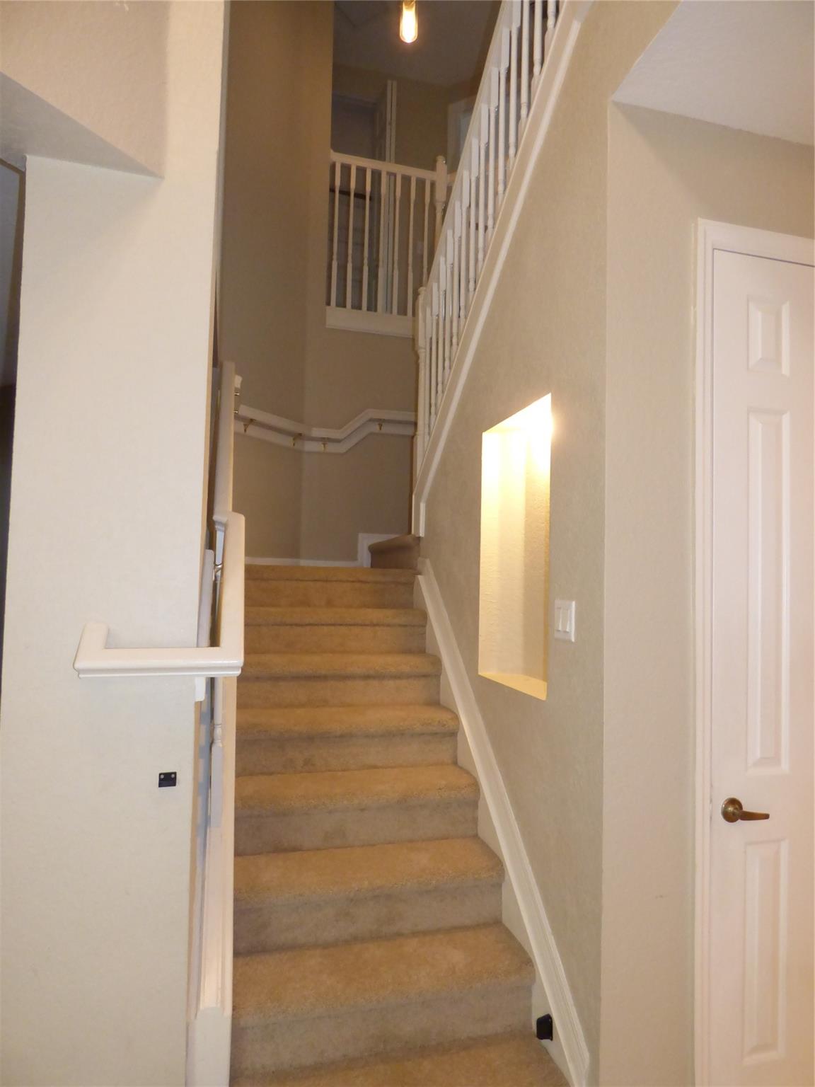 RESERVE AT HUNTINGTON - Residential Lease