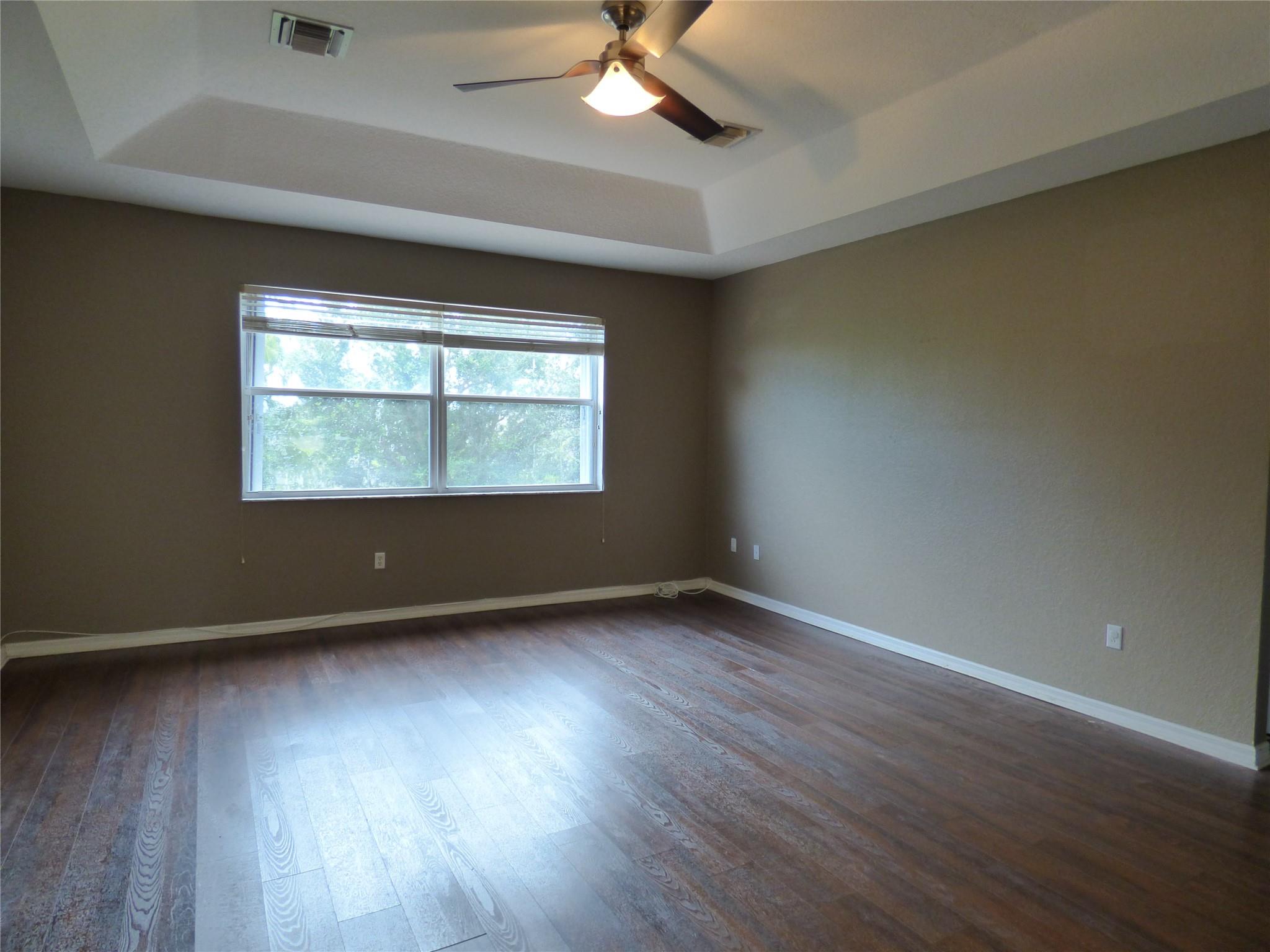 RESERVE AT HUNTINGTON - Residential Lease