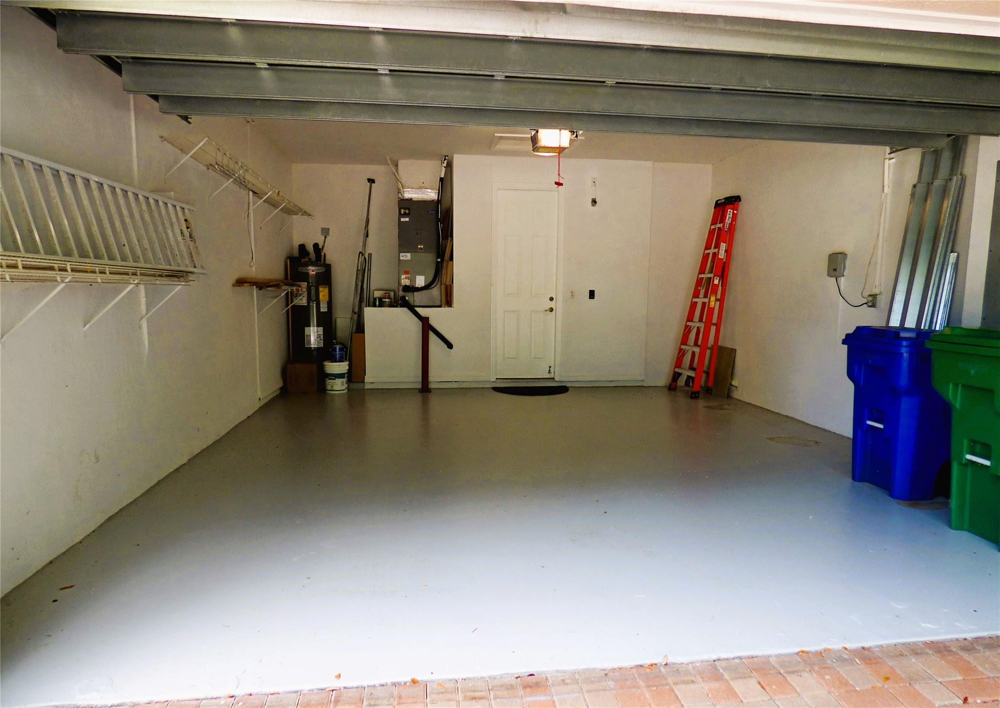 RESERVE AT HUNTINGTON - Residential Lease