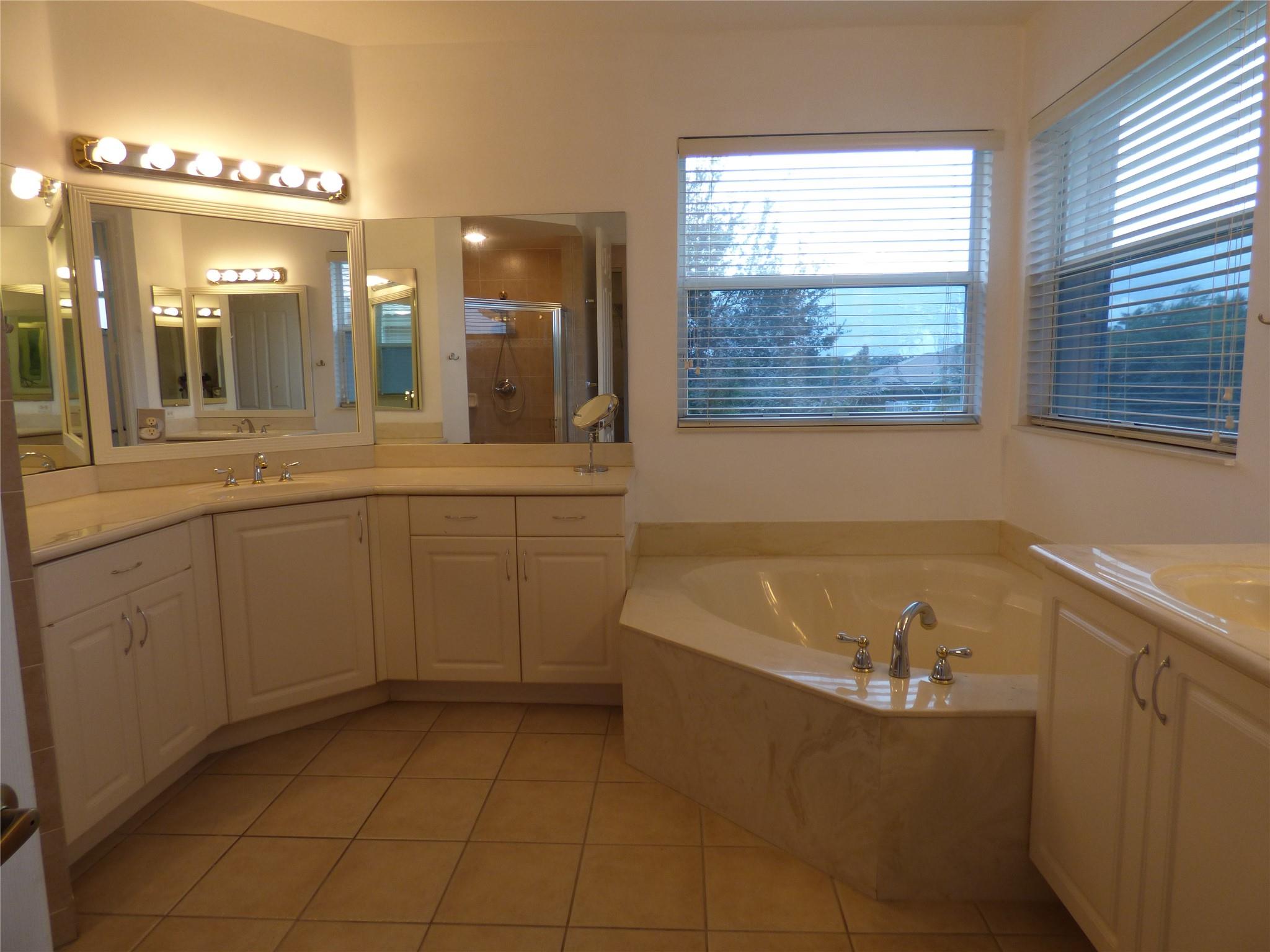 RESERVE AT HUNTINGTON - Residential Lease
