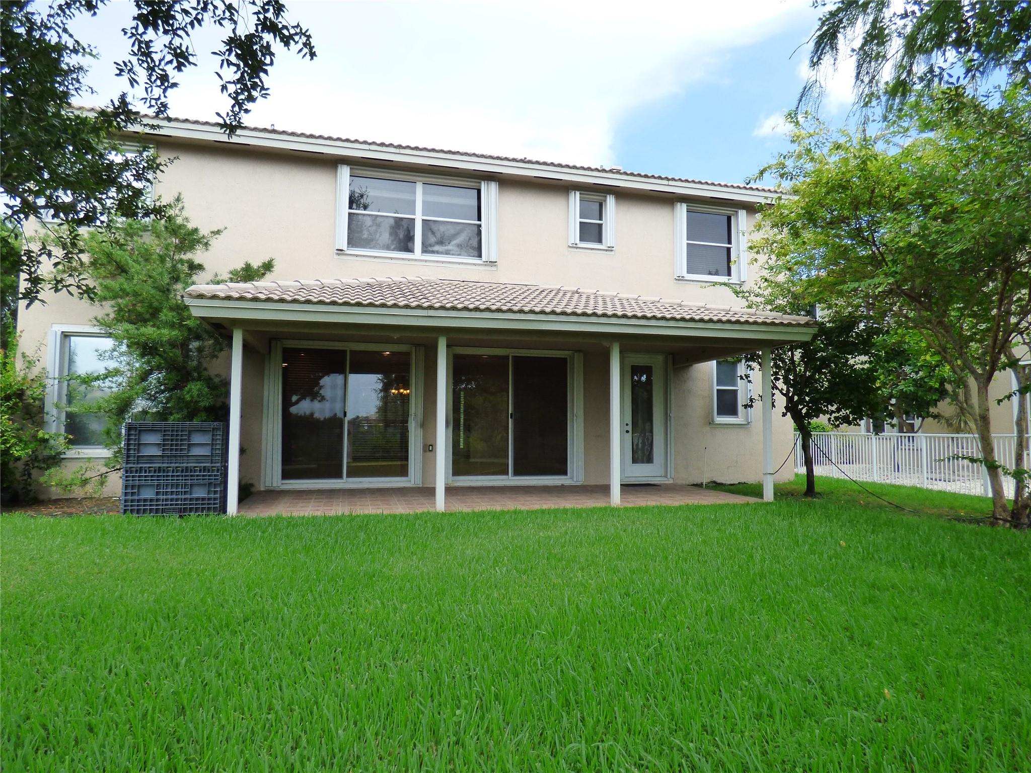 RESERVE AT HUNTINGTON - Residential Lease
