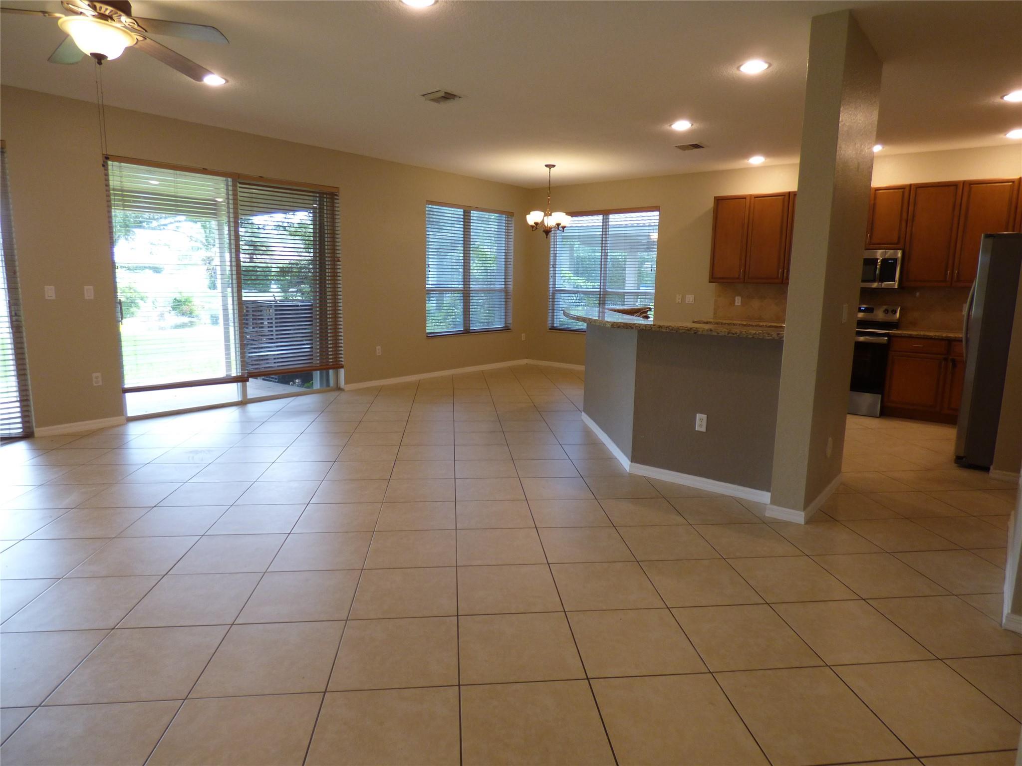 RESERVE AT HUNTINGTON - Residential Lease