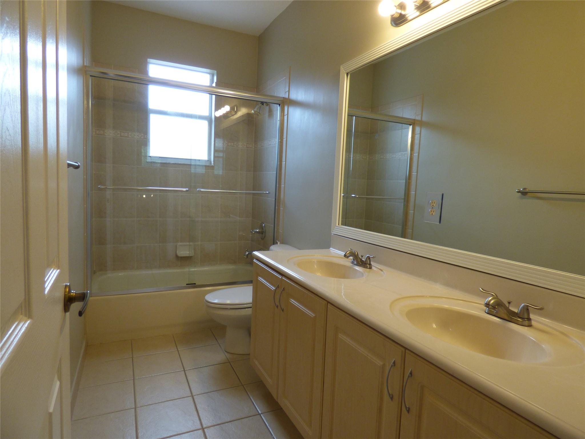 RESERVE AT HUNTINGTON - Residential Lease