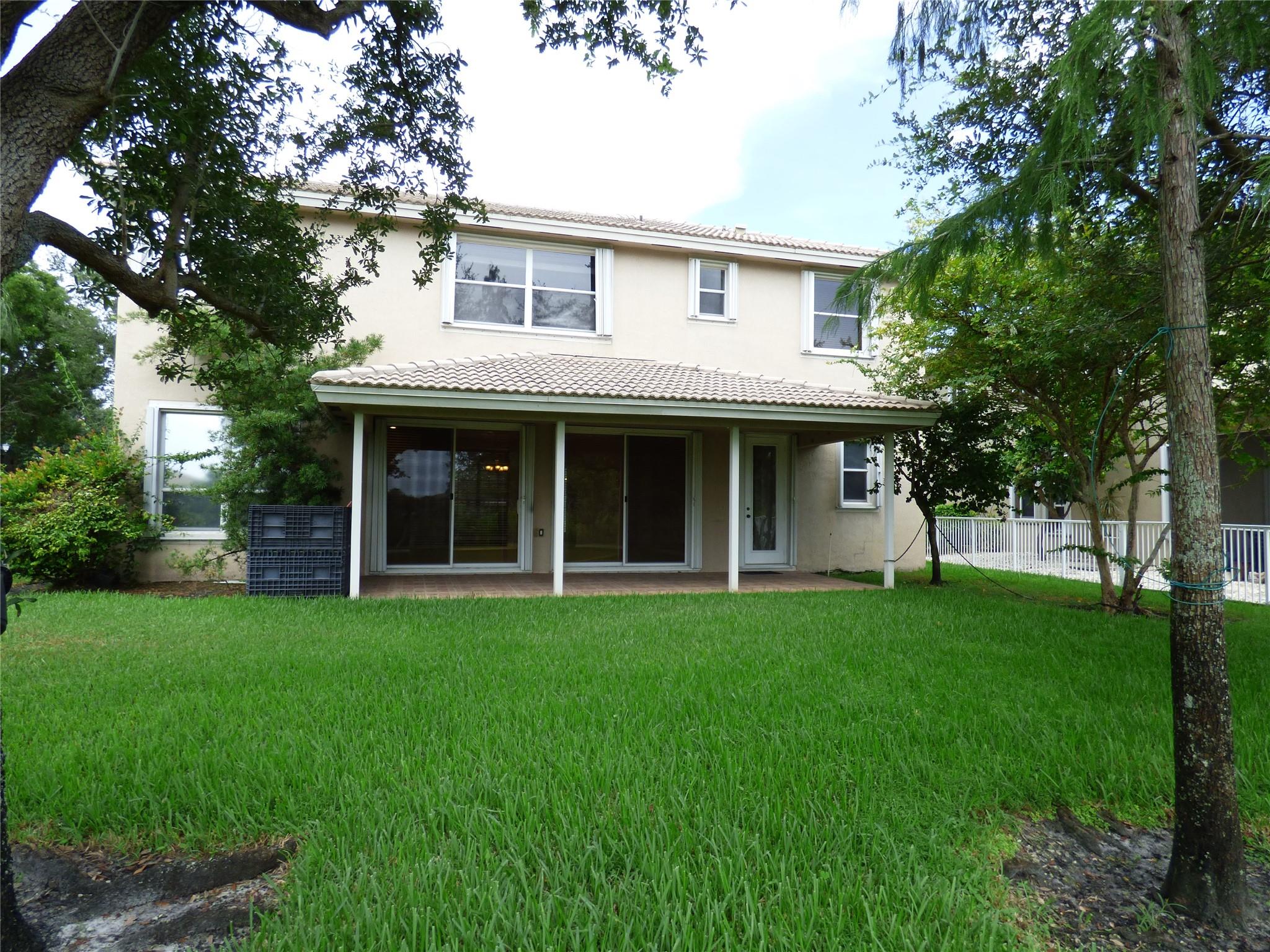 RESERVE AT HUNTINGTON - Residential Lease