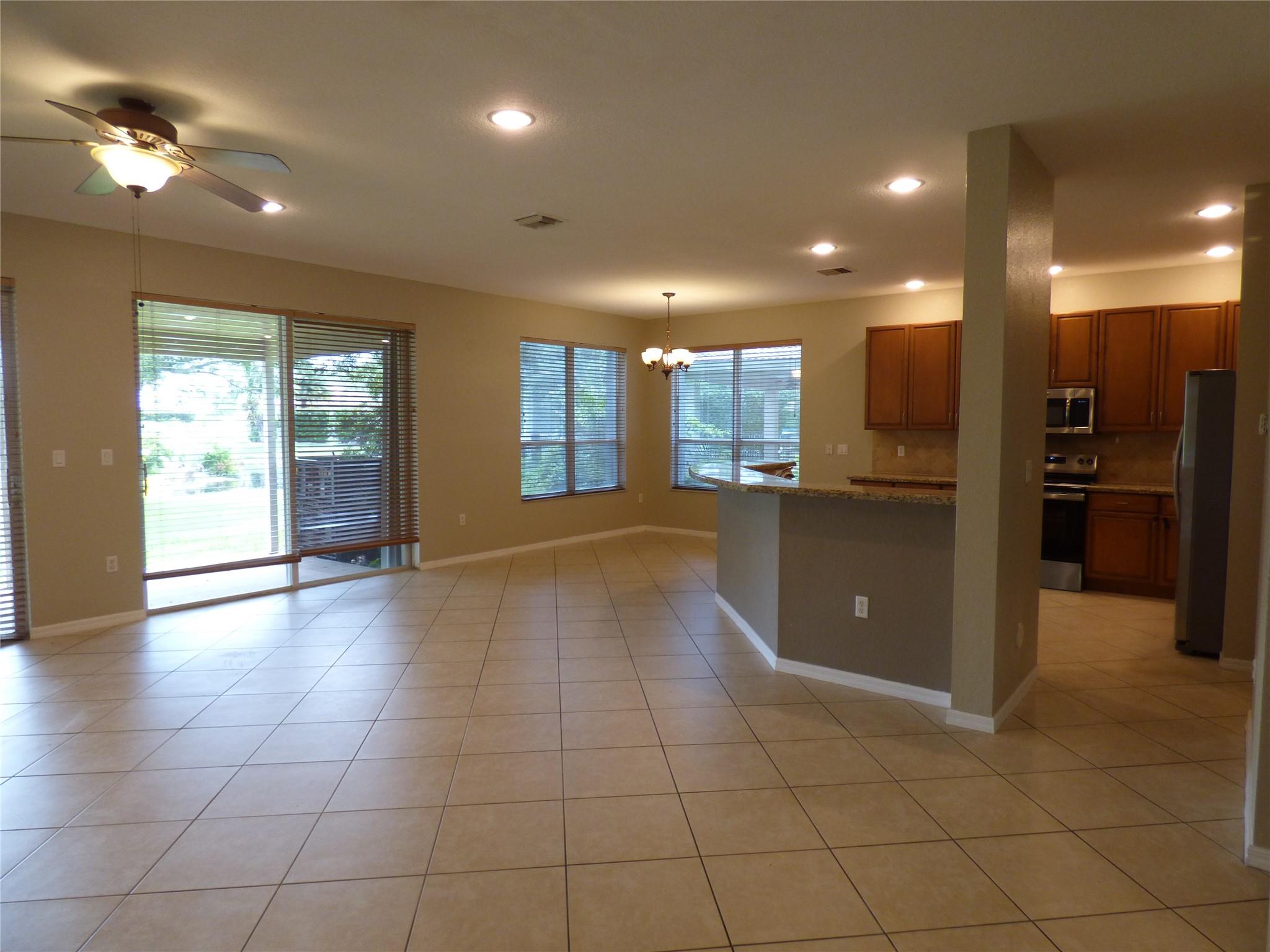 RESERVE AT HUNTINGTON - Residential Lease