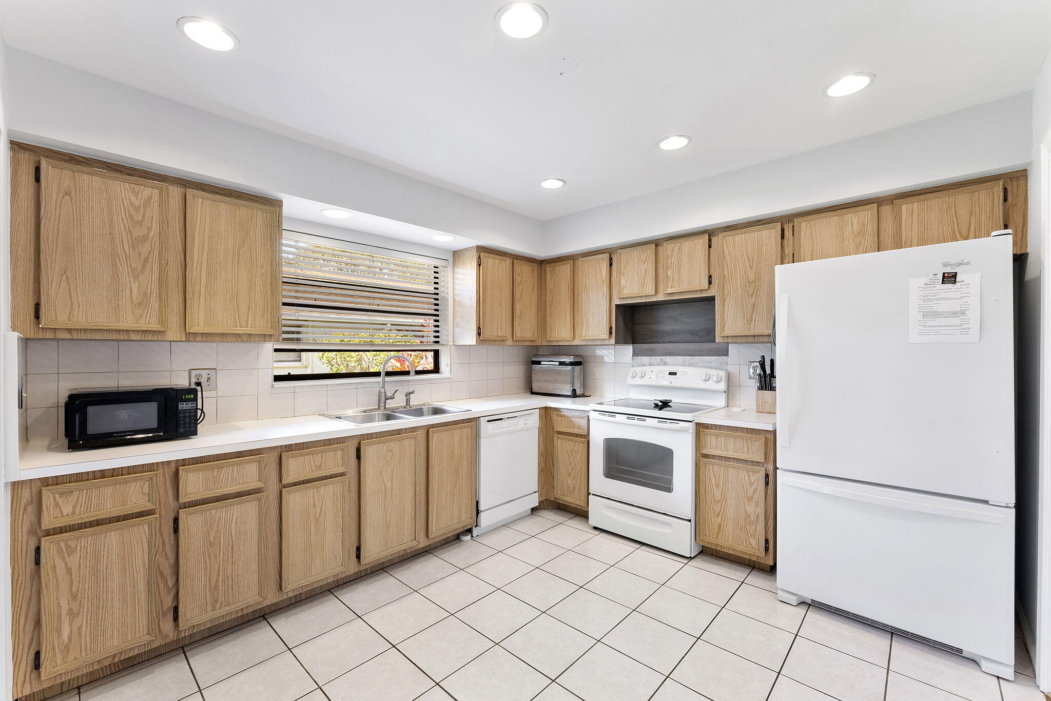 BENT TREE VILLAS EAST CONDO - Residential