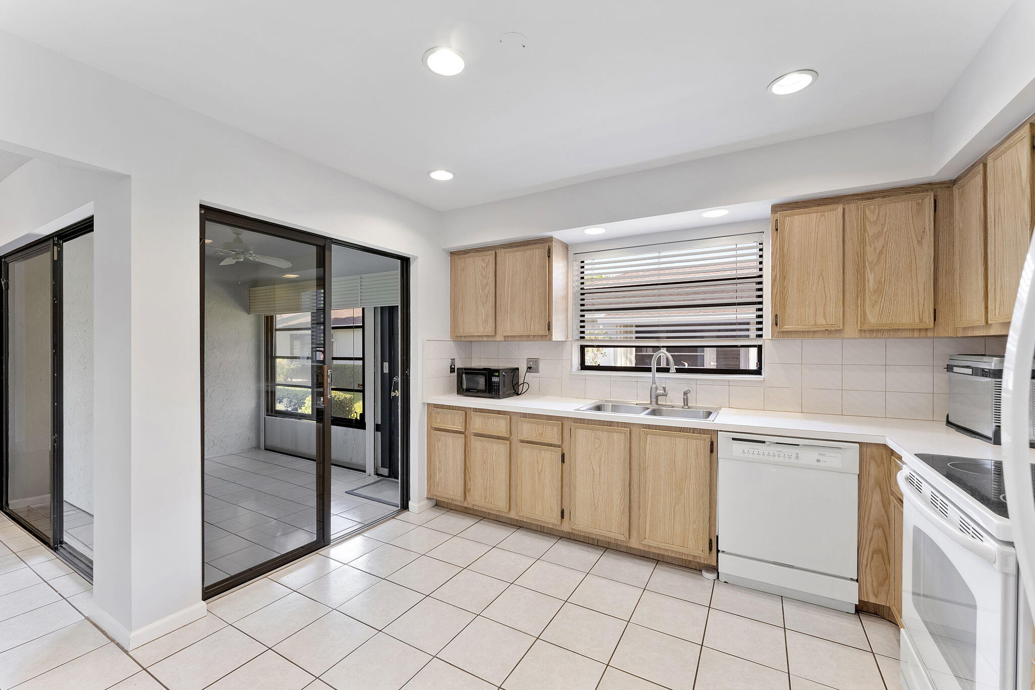BENT TREE VILLAS EAST CONDO - Residential