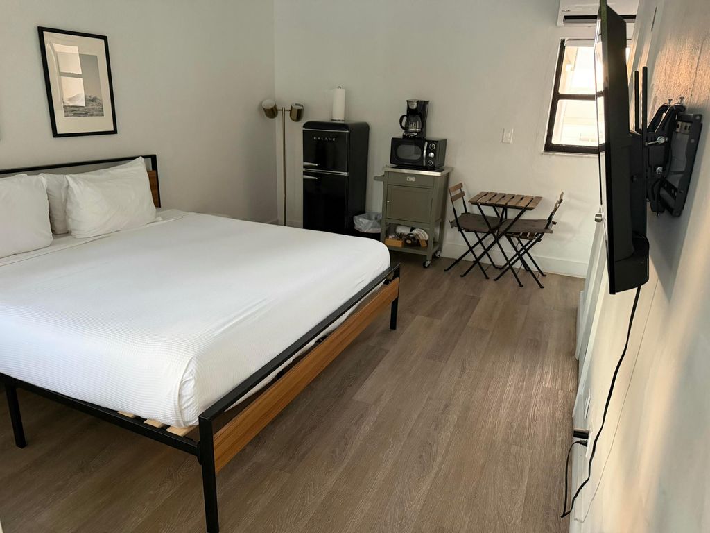 Photo of 2100 NE 33rd Avenue #202, Fort Lauderdale, FL 33305 (MLS # B26018363)