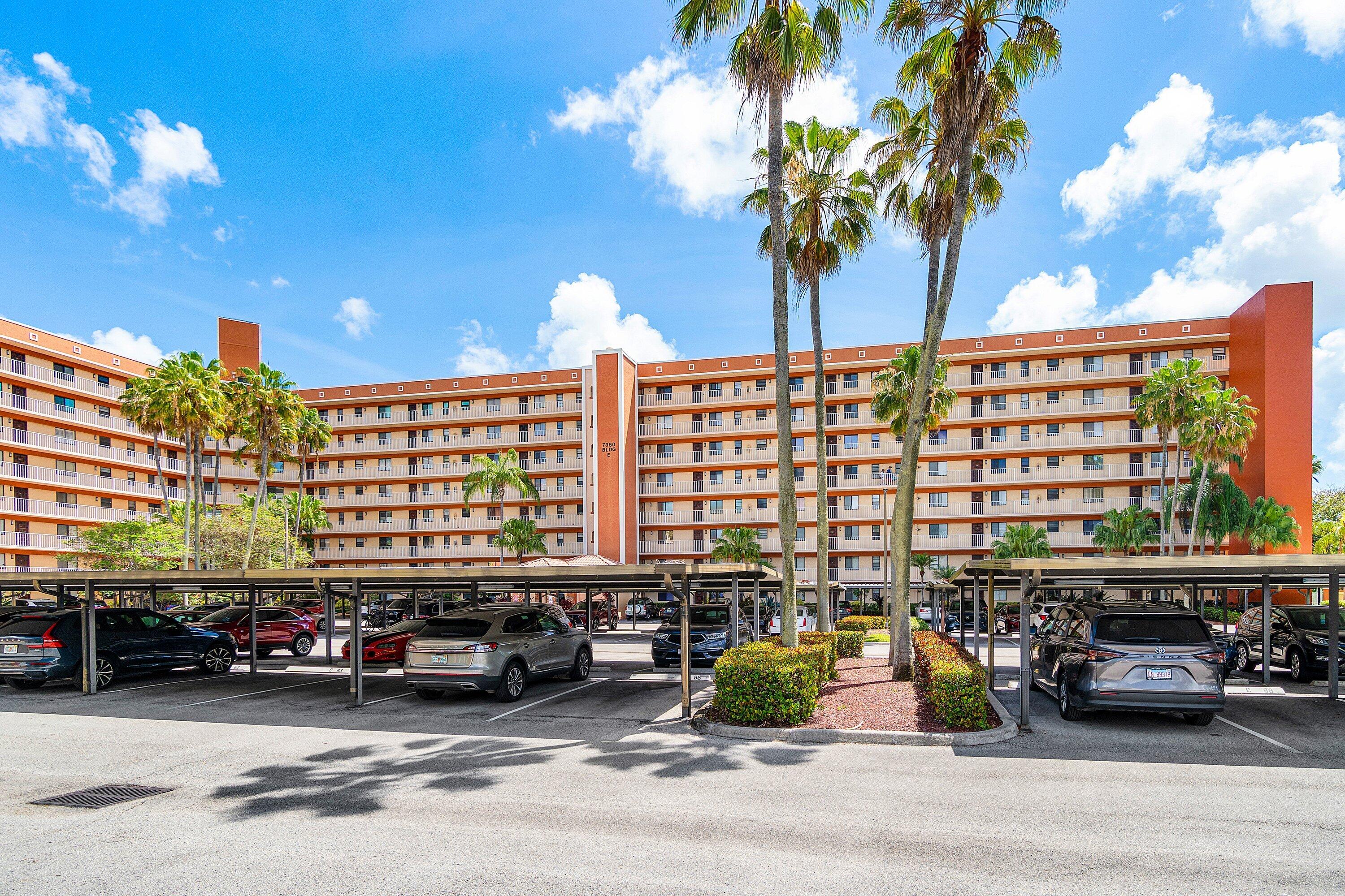 HUNTINGTON TOWERS CONDO - Residential