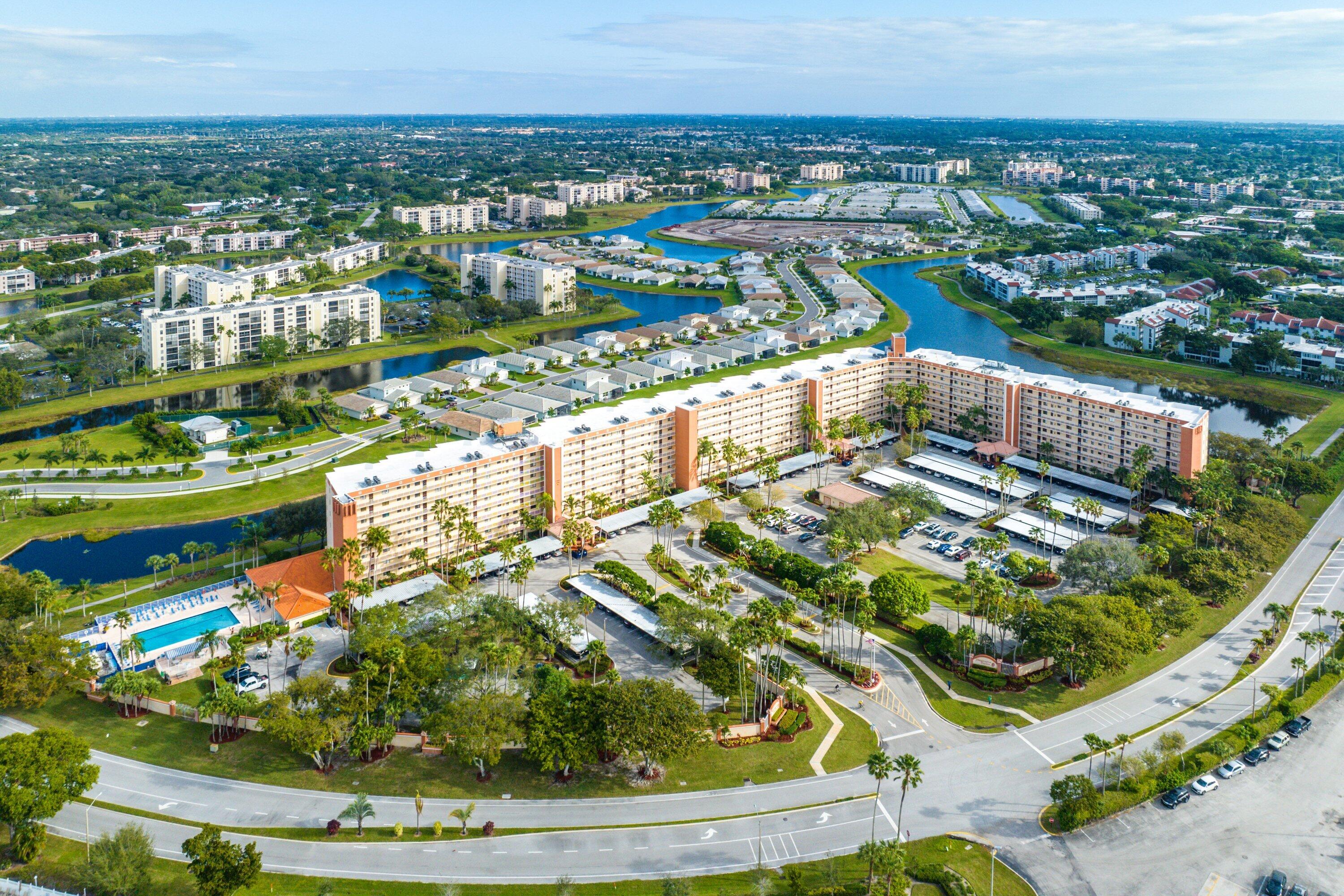 HUNTINGTON TOWERS CONDO - Residential