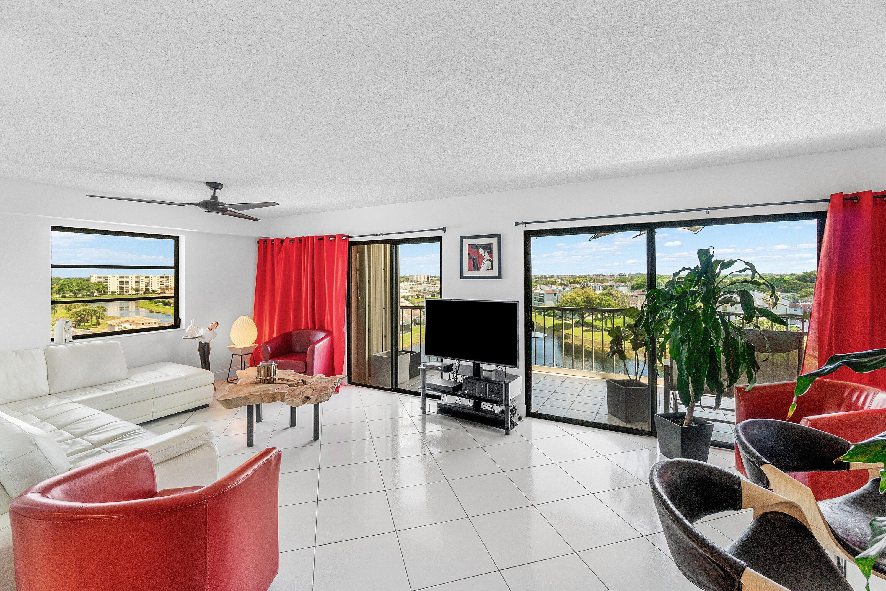 HUNTINGTON TOWERS CONDO - Residential