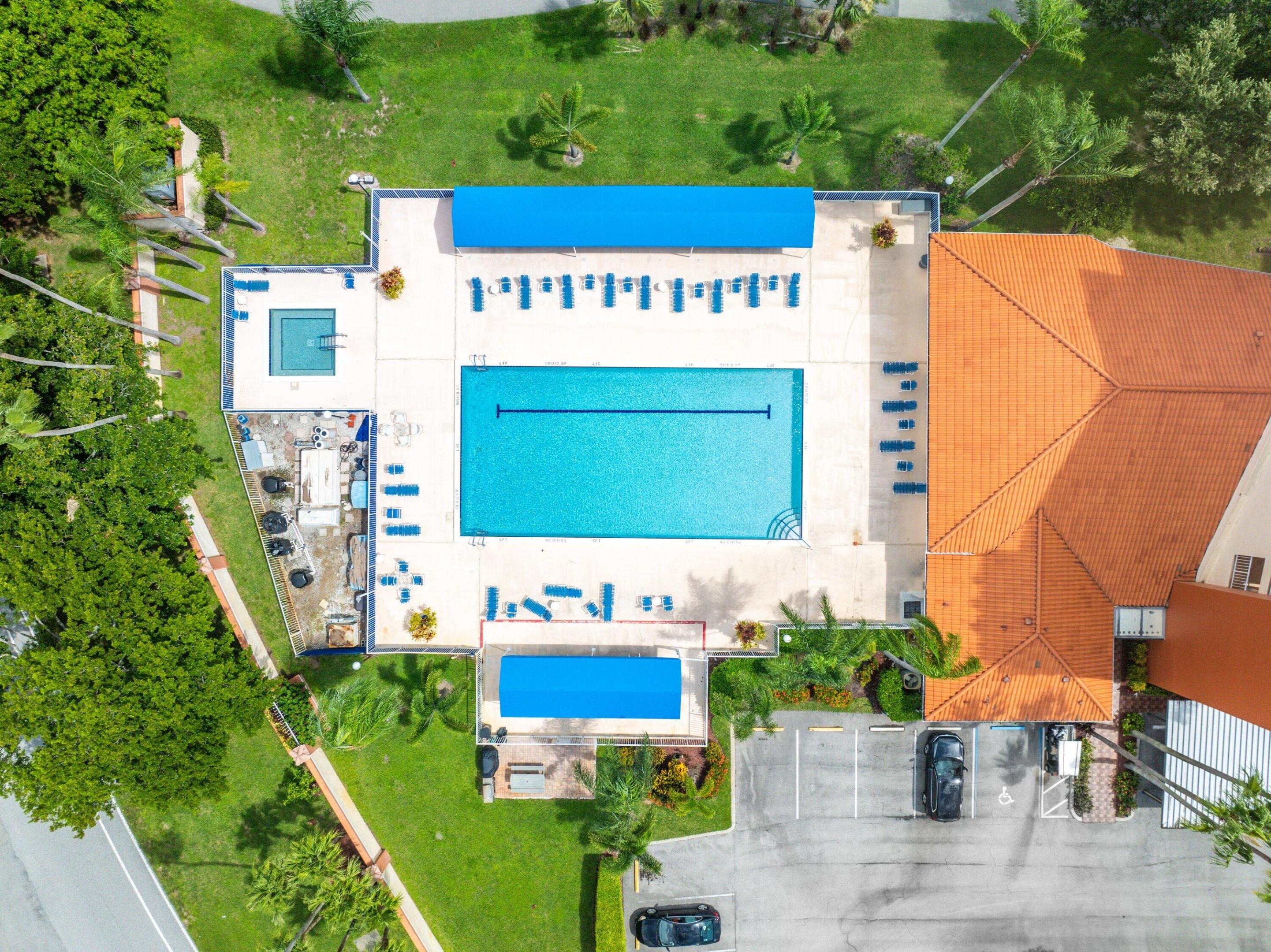 HUNTINGTON TOWERS CONDO - Residential