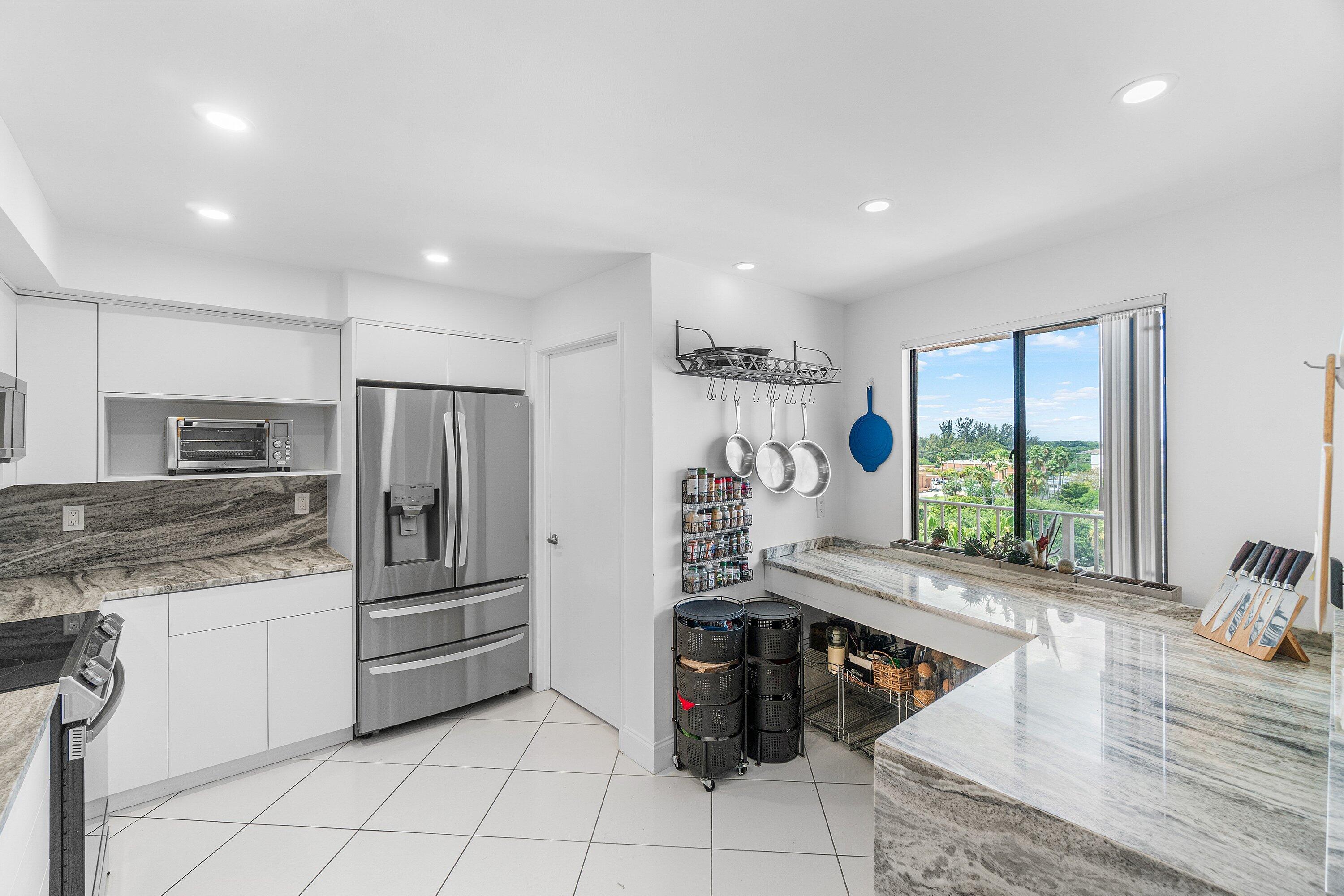 7360 S Oriole Boulevard 801