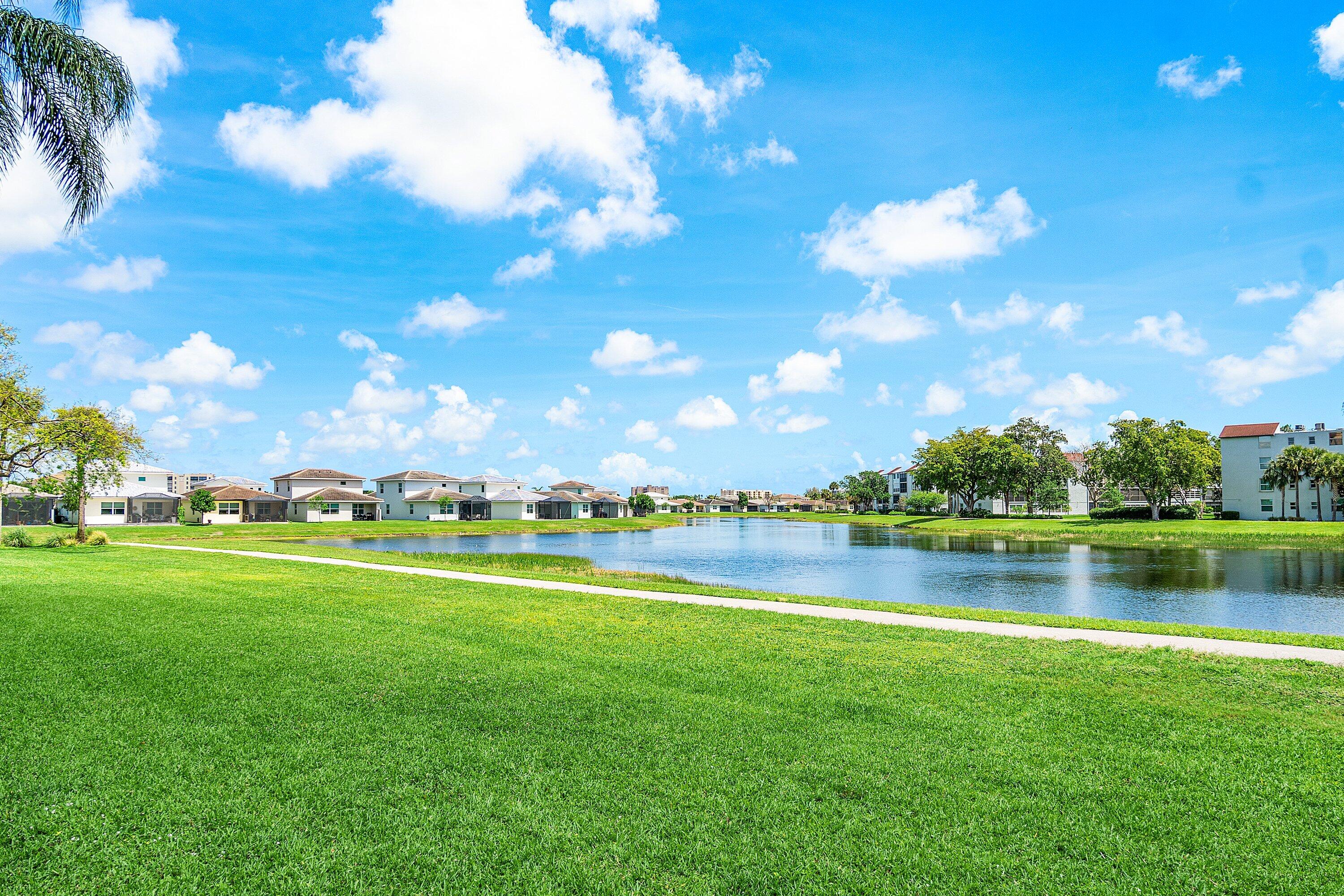 HUNTINGTON TOWERS CONDO - Residential