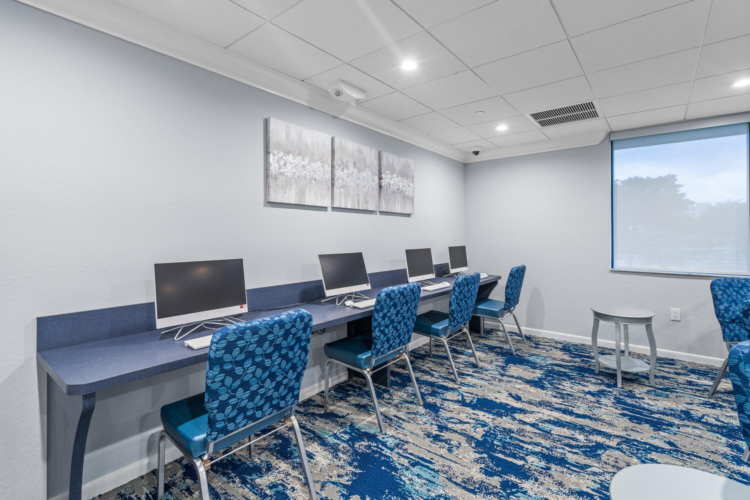 HUNTINGTON TOWERS CONDO - Residential