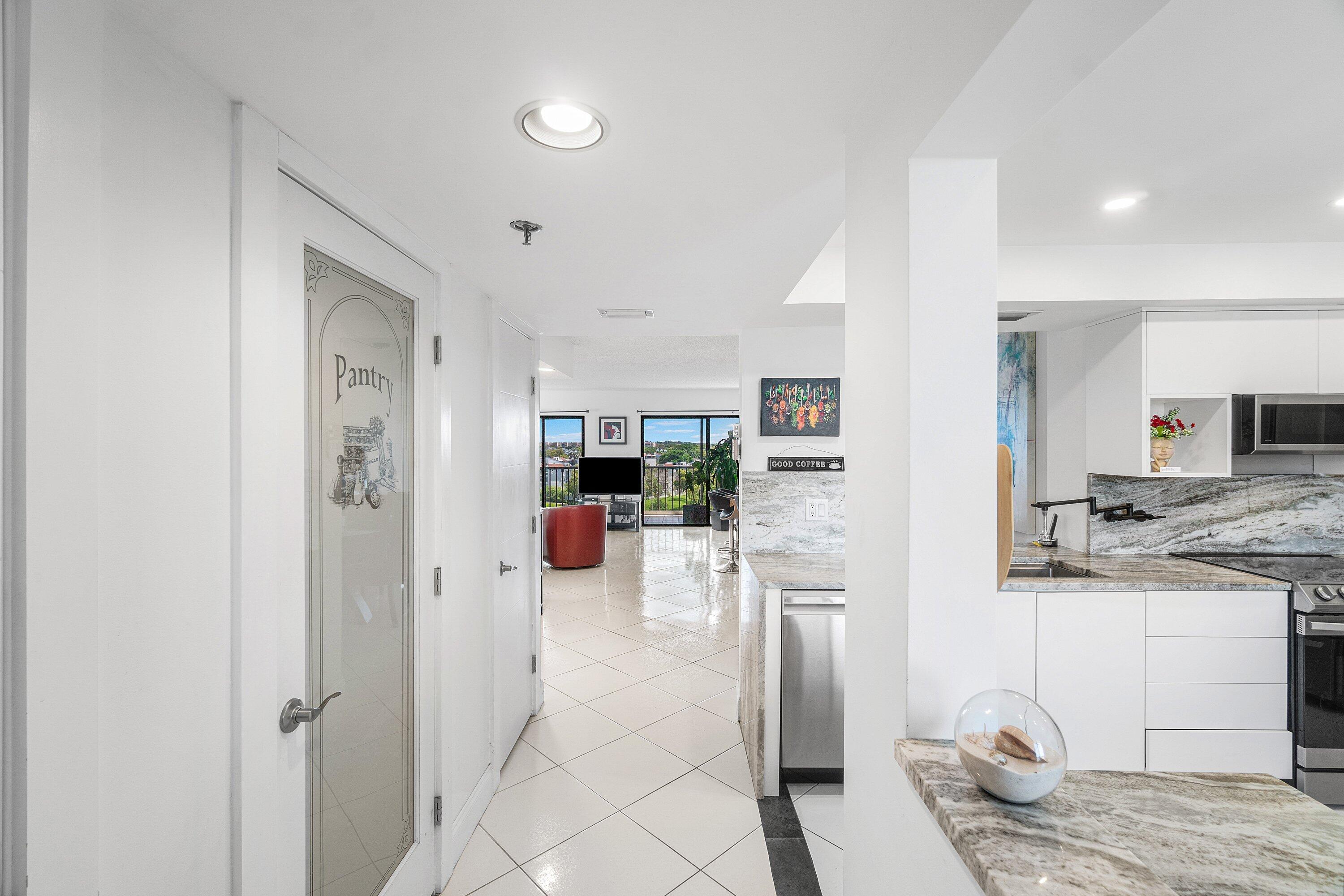 7360 S Oriole Boulevard 801