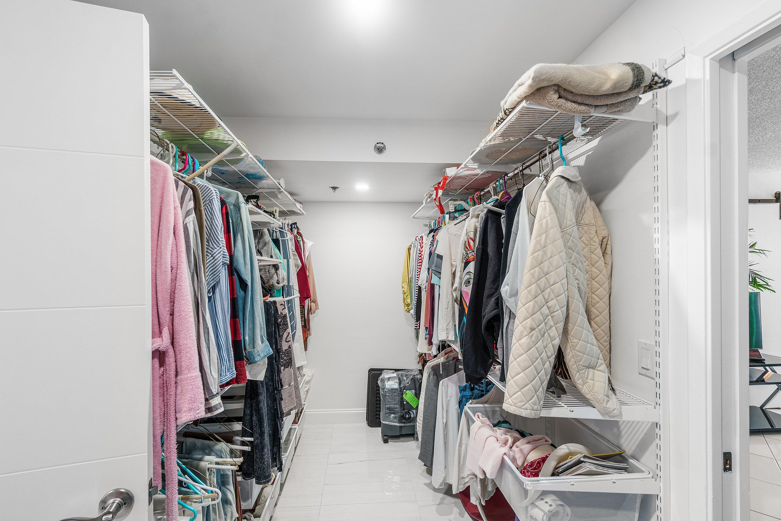 HUNTINGTON TOWERS CONDO - Residential