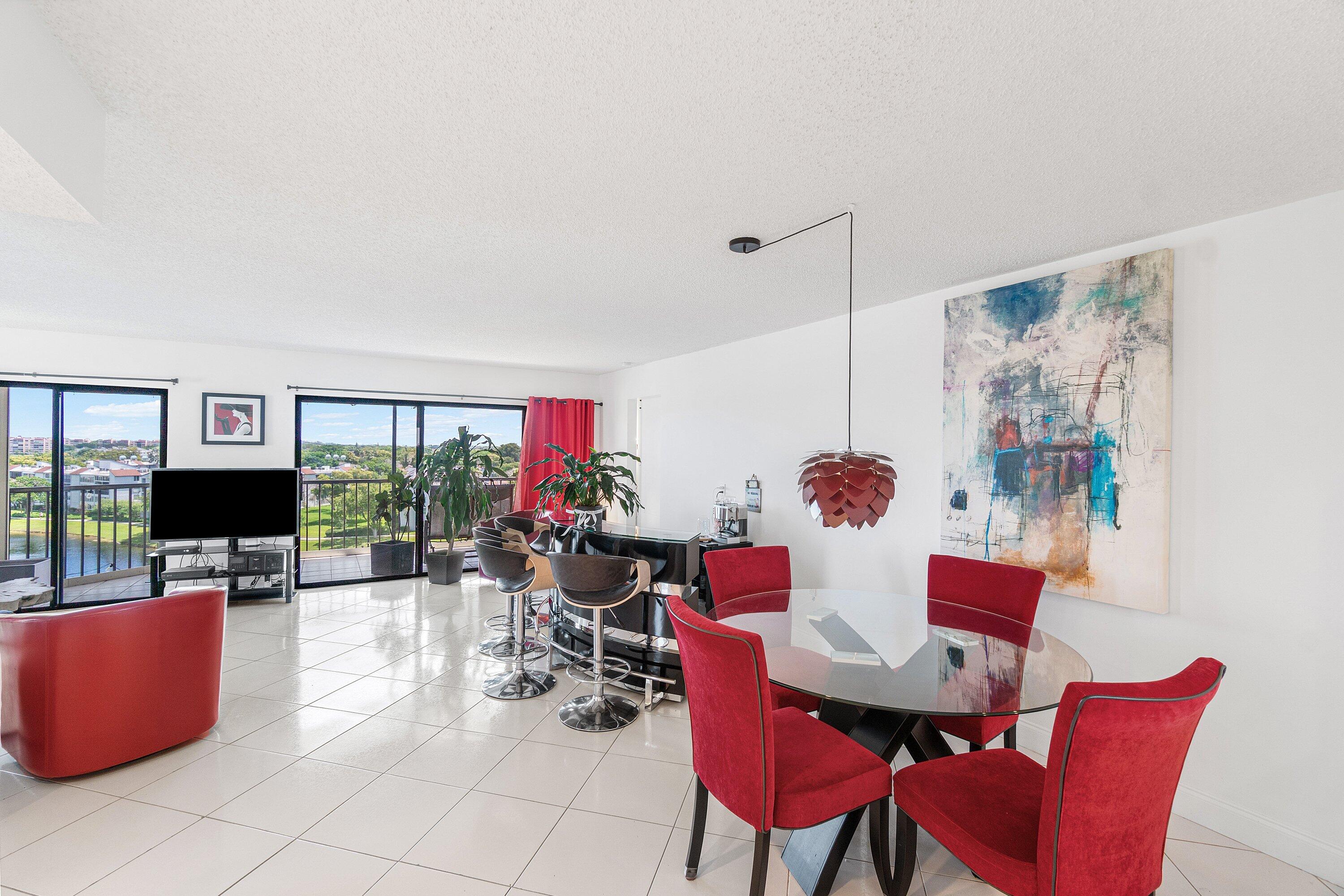 HUNTINGTON TOWERS CONDO - Residential