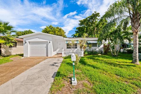 Photo of 1110 NW 74th Ave, Margate, FL 33063 (MLS # F10528090) Photo of 1110 NW 74th Ave, Margate, FL 33063 (MLS # F10528090)