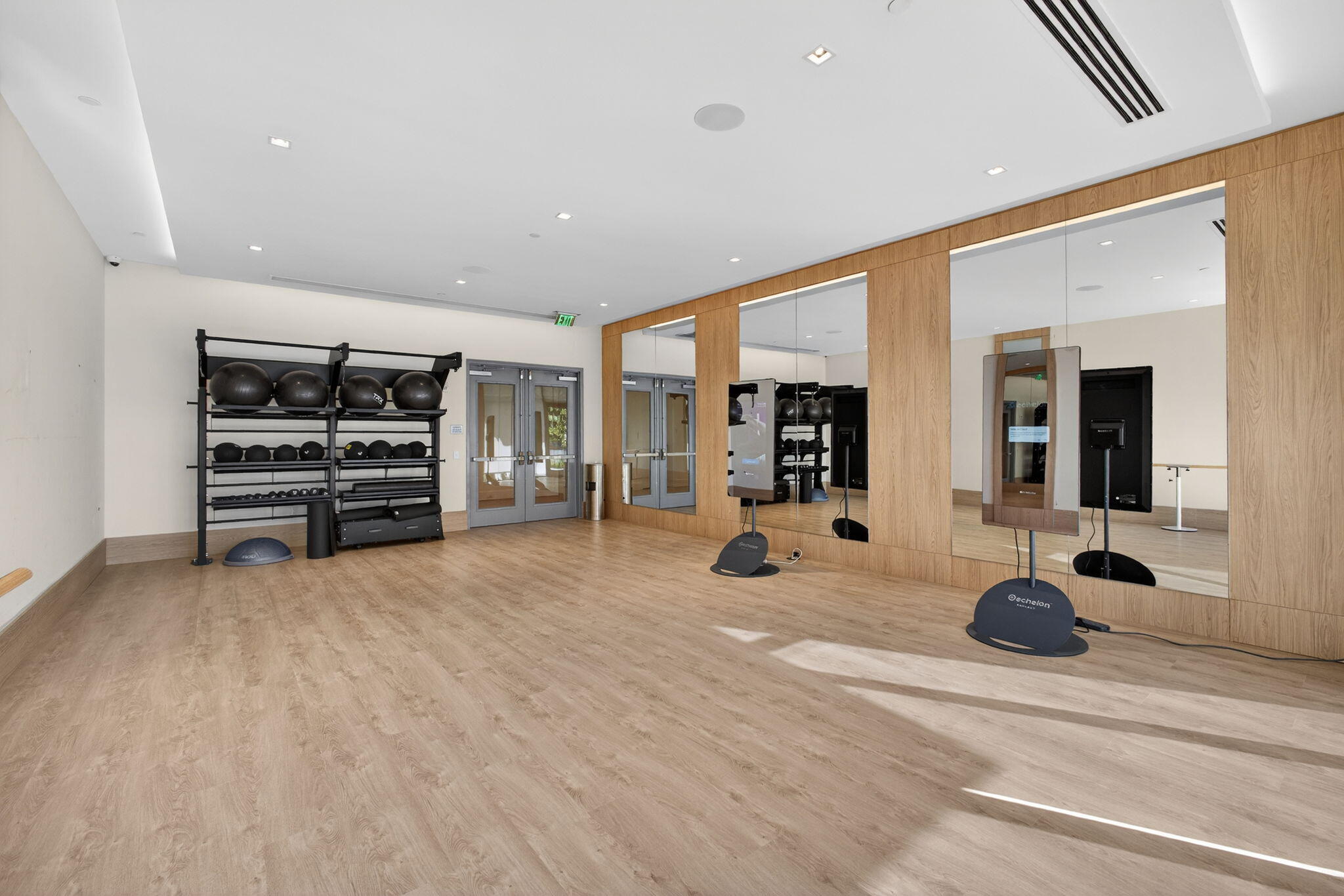 NAUTILUS 220 CONDO - Residential Lease