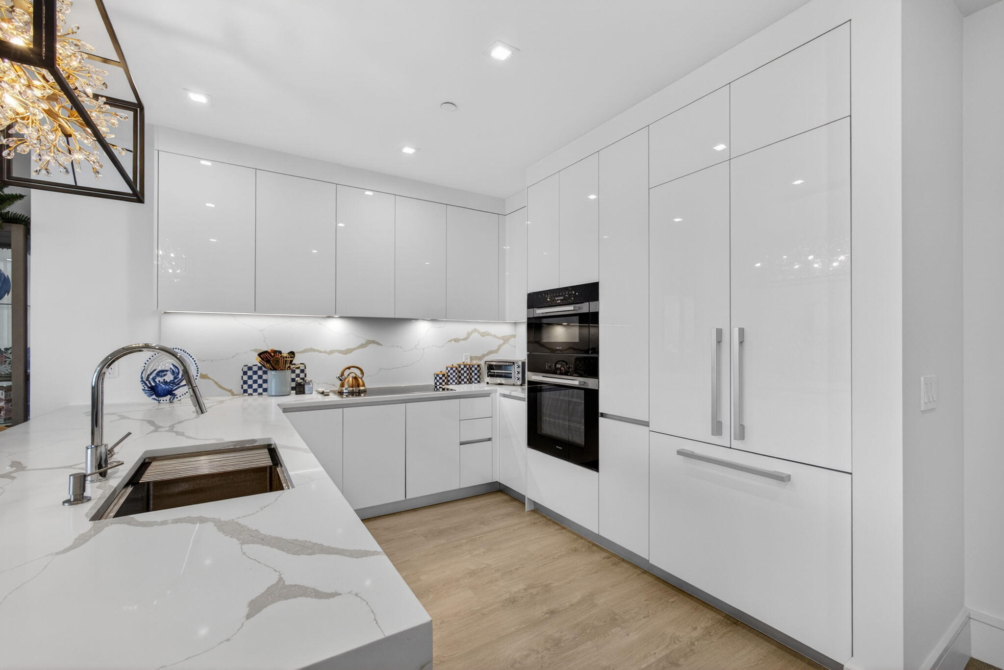 NAUTILUS 220 CONDO - Residential Lease