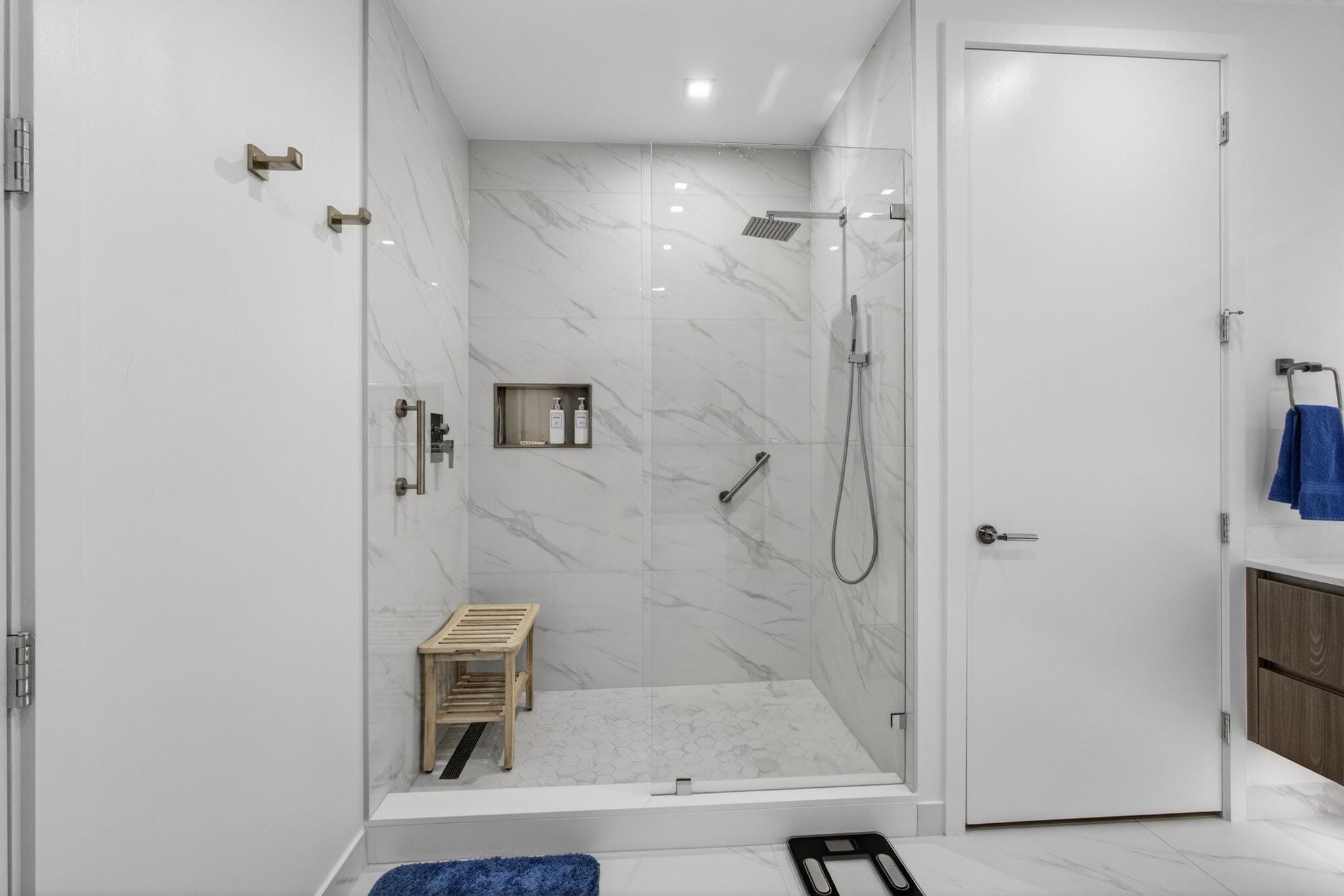 NAUTILUS 220 CONDO - Residential Lease