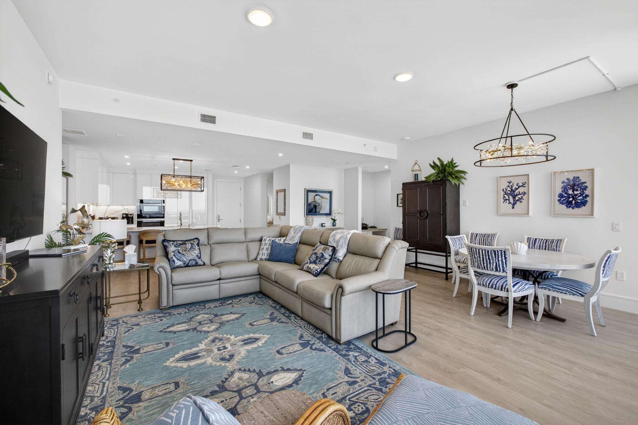 NAUTILUS 220 CONDO - Residential Lease