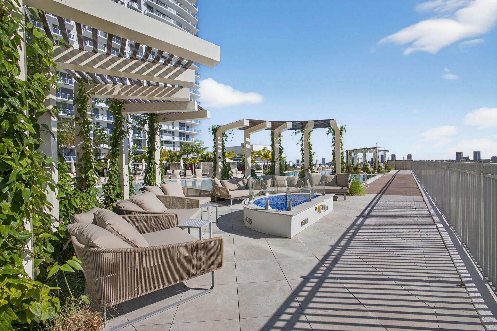 NAUTILUS 220 CONDO - Residential Lease