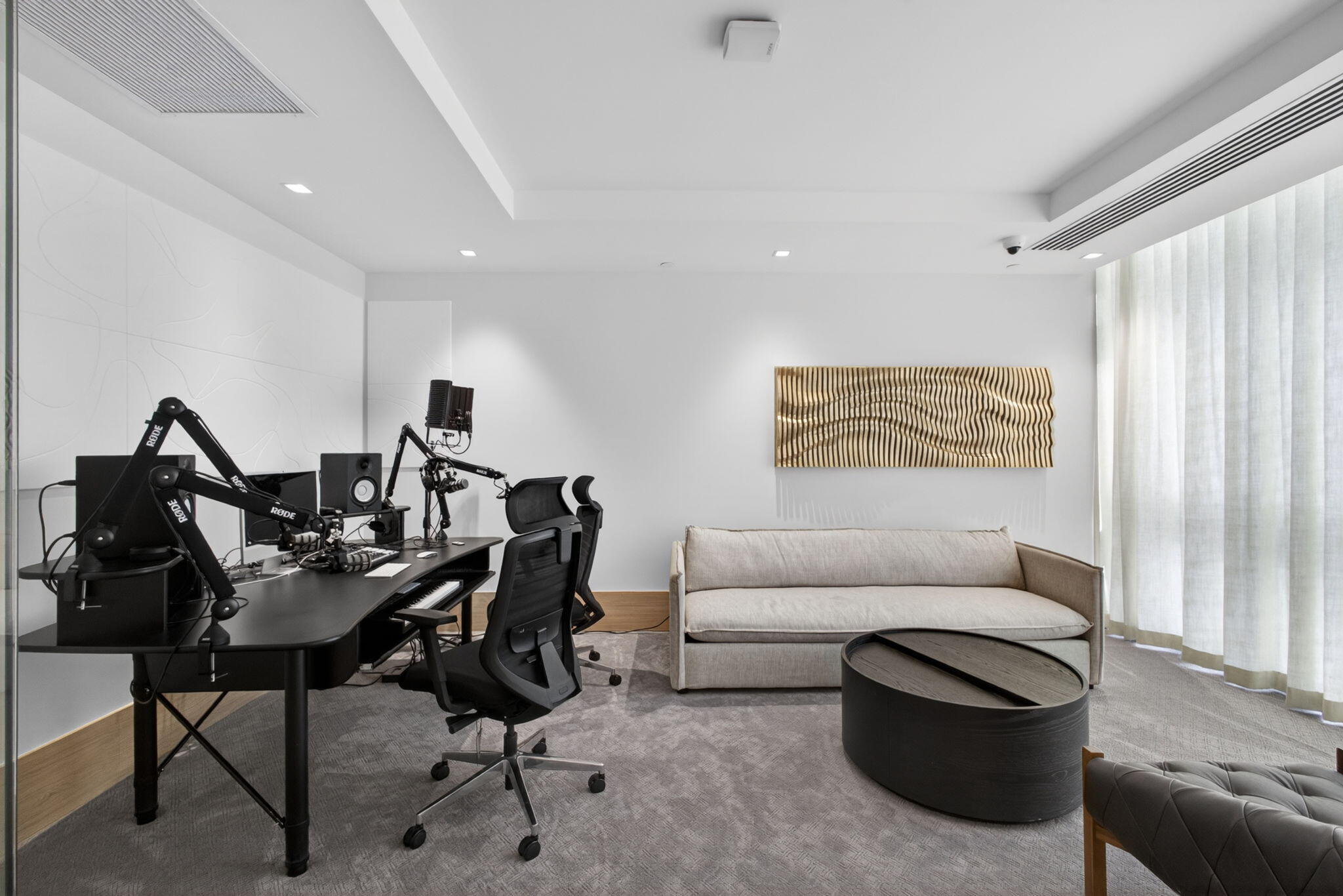 NAUTILUS 220 CONDO - Residential Lease