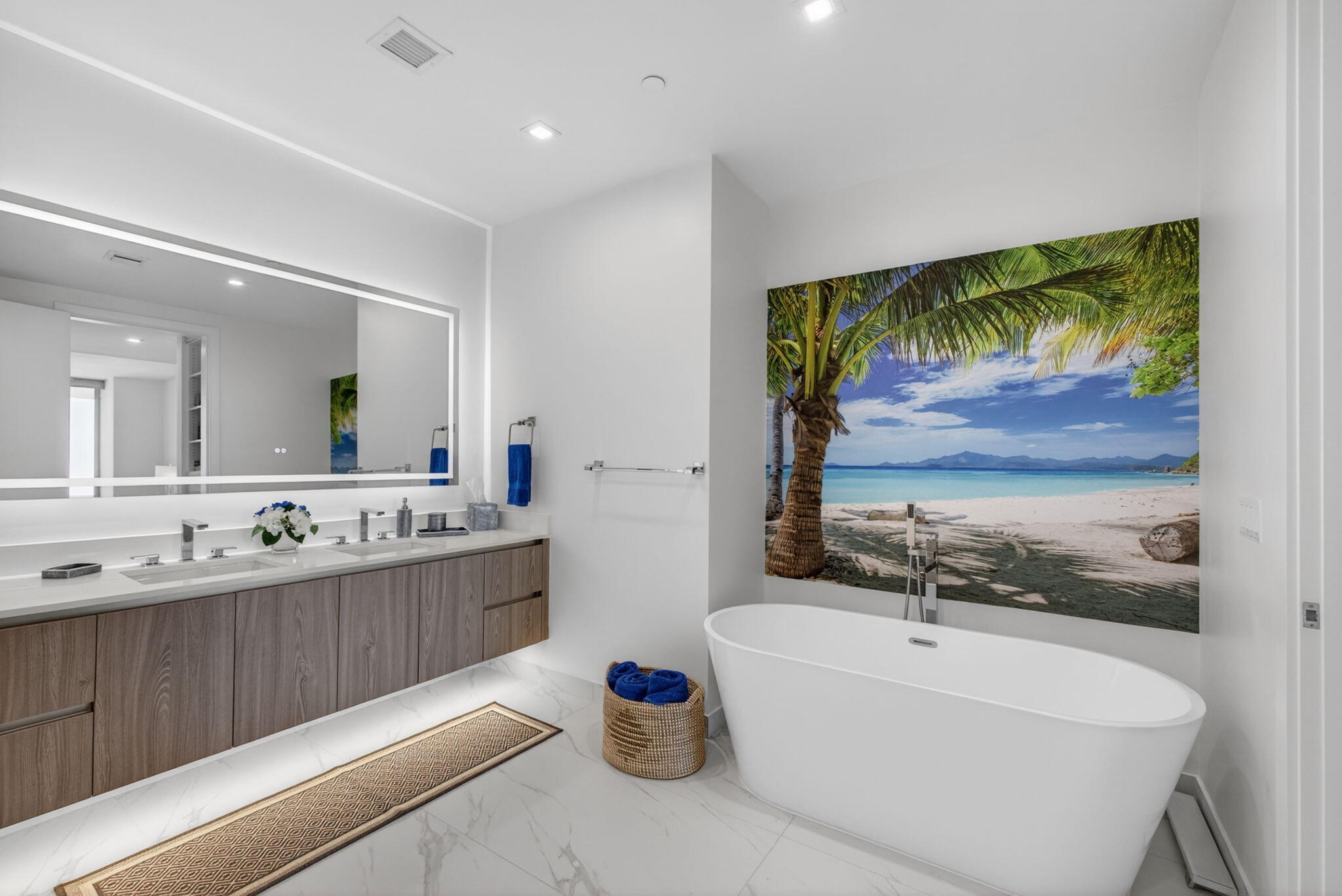 NAUTILUS 220 CONDO - Residential Lease