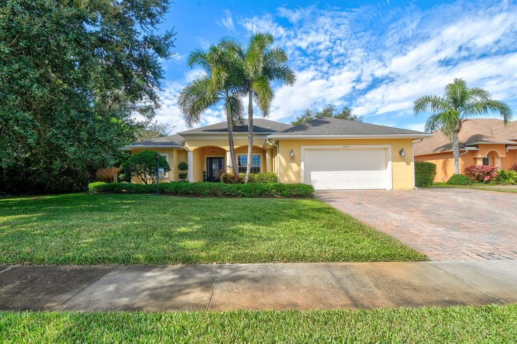 Photo of 6645 49th Court, Vero Beach, FL 32967 (MLS # R10755180)