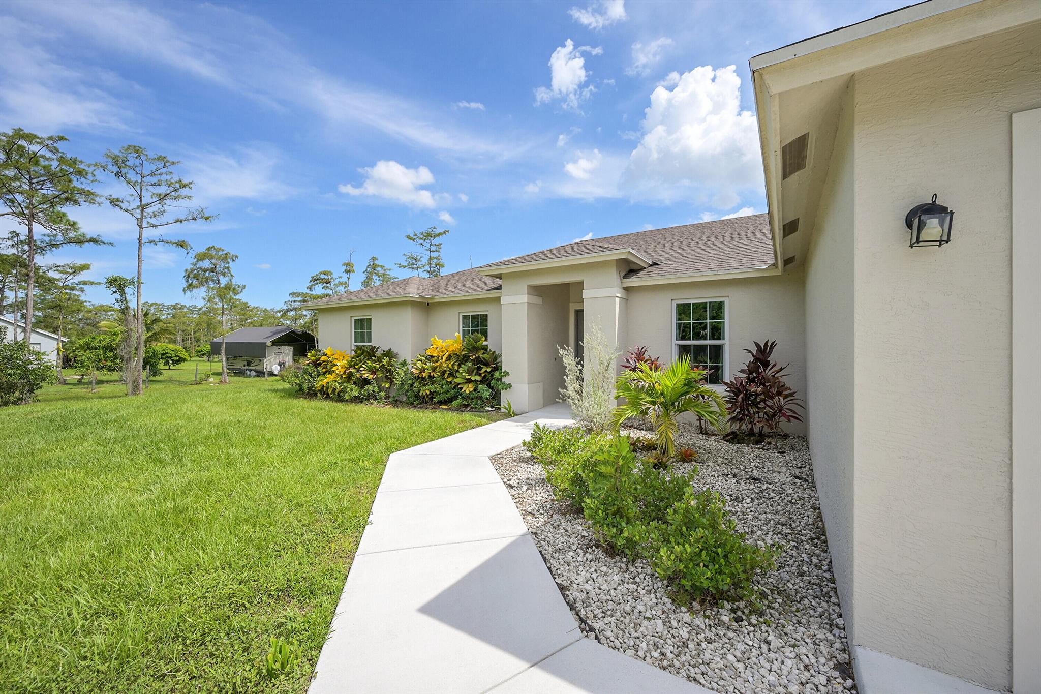 Acreage - Loxahatchee - Residential Lease