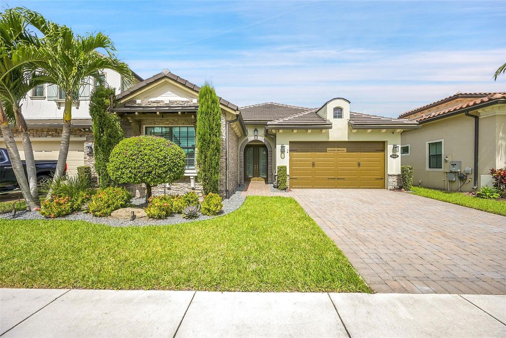 Photo of 8668 Grand Prix Lane, Boynton Beach, FL 33472 (MLS # F10489421)