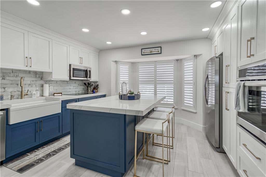 Photo of 4034 N Ocean Dr #4034, Hollywood, FL 33019 (MLS # F10278237)