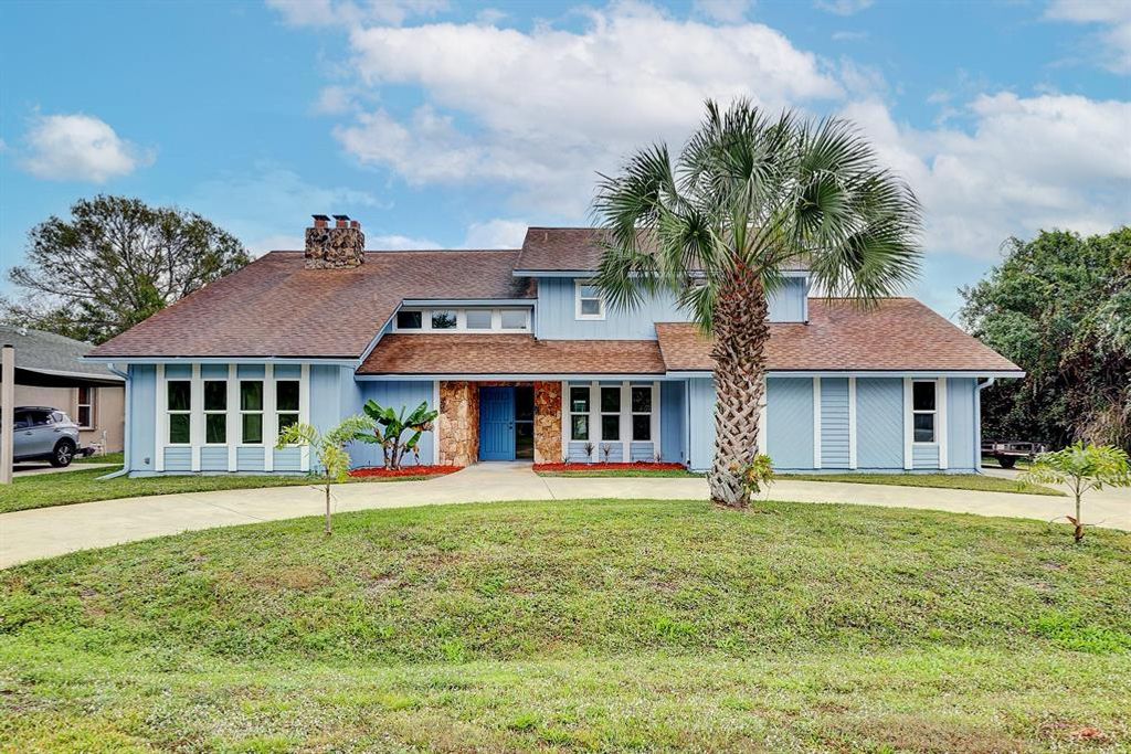 Photo of 5208 Paleo Pines Circle, Fort Pierce, FL 34951 (MLS # R10764845)