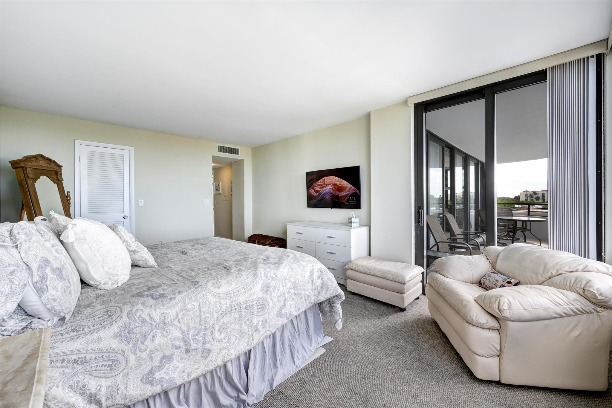 3589 S Ocean Boulevard 507