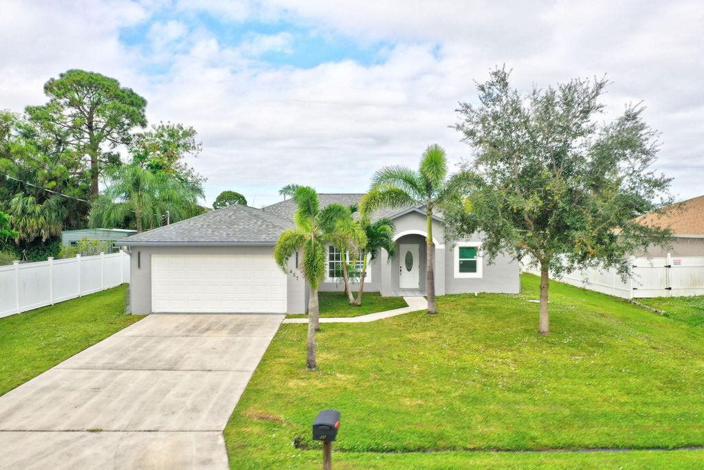 Photo of 457 SW Todd Avenue, Port Saint Lucie, FL 34983 (MLS # R11042589)