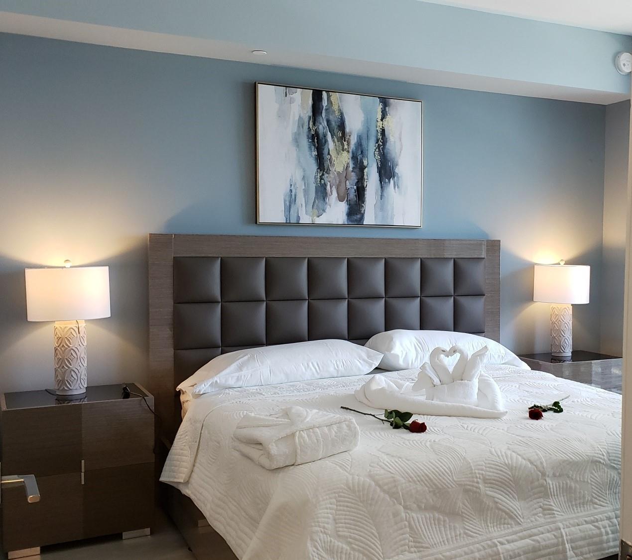 Move-in ready 1BD + Den / 1.5BA (~776 SF) at Brickell Heights West (55 SW 9th St)—stylish, furnished, and flooded with light. High ceilings, floor-to-ceiling glass, open kitchen with Euro cabinets & stainless appliances, in-unit W/D, smart TV & Wi-Fi. Flexible den works as office/guest space. Resort amenities: rooftop & 9th-floor pools, large fitness center, spa (steam/sauna), screening & club rooms, kids’ room, business center, 24/7 concierge & valet; Equinox & SoulCycle on site. Unbeatable location—steps to Brickell City Centre & Mary Brickell Village, dining, shops, and transit. HOA registration required for parking/amenities.