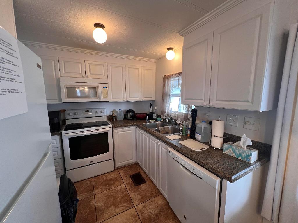 JAMAICA BAY MOBILE HOME CO OP - Residential