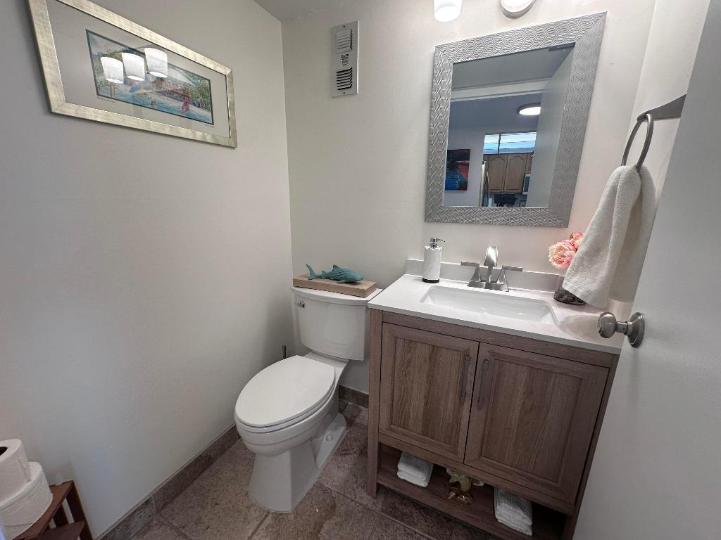 AQUARIUS CONDO - Residential Lease